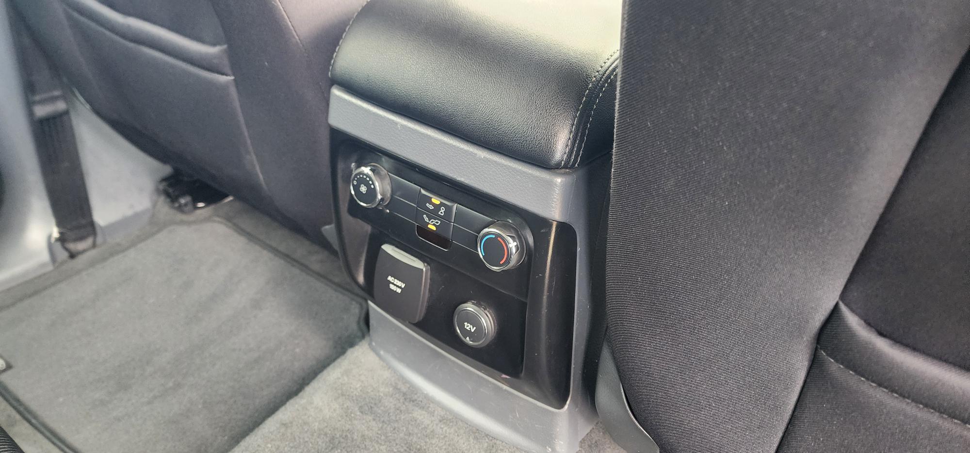 Ford Everest Trend UA Wagon
