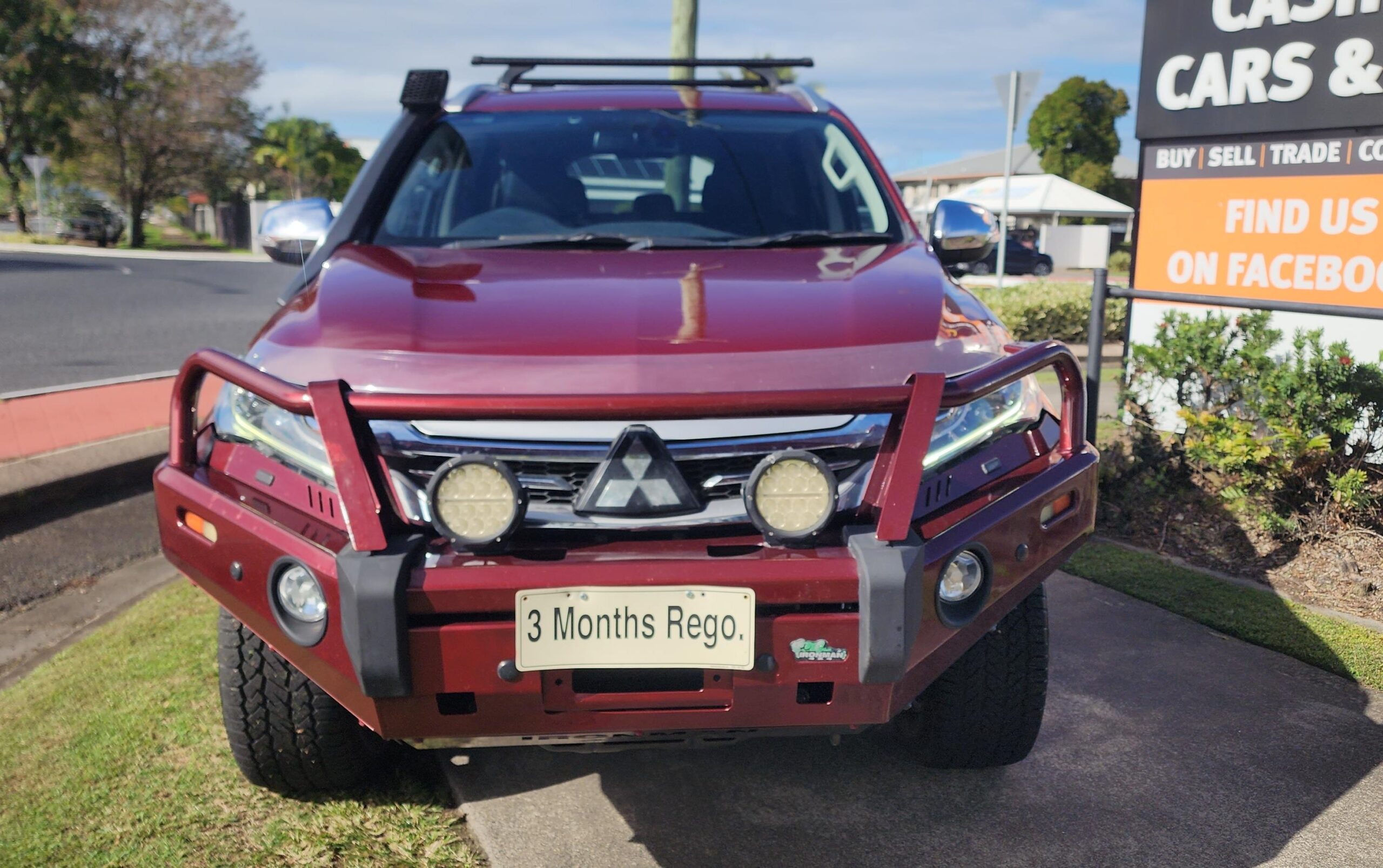 Mitsubishi Pajero Sport GLX Wagon