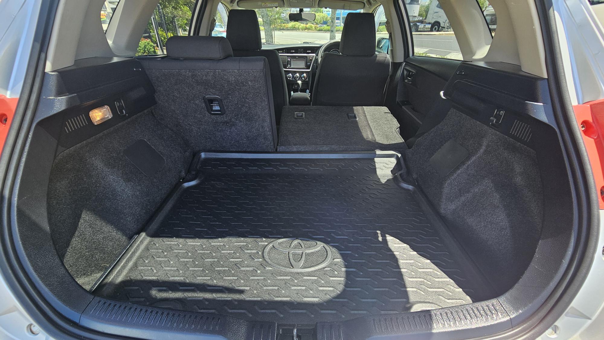 Toyota Corolla Ascent Sport ZRE182R Hatchback