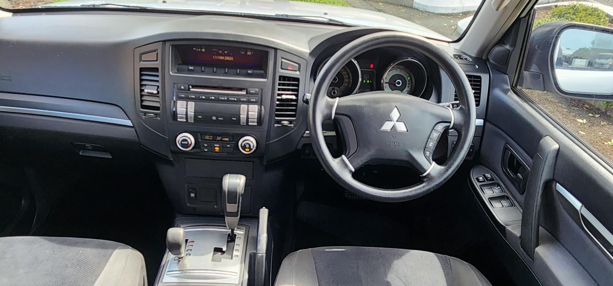 Mitsubishi Pajero GLX Wagon