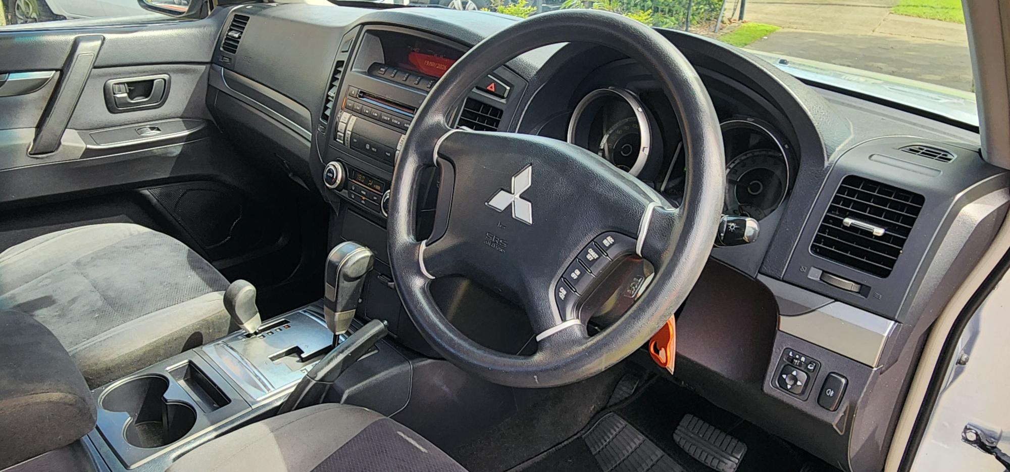 Mitsubishi Pajero GLX Wagon