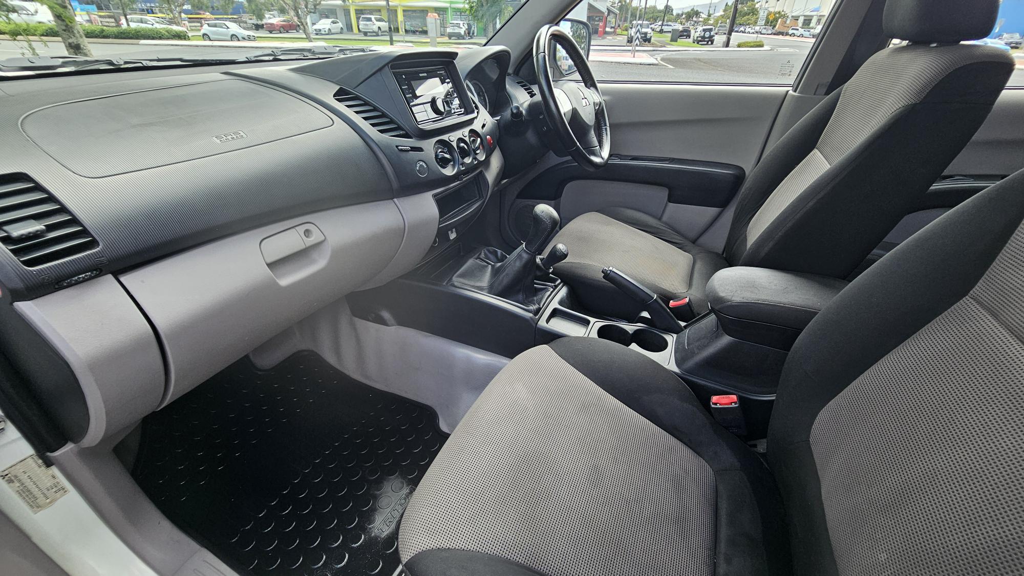 Mitsubishi Triton GLX Utility