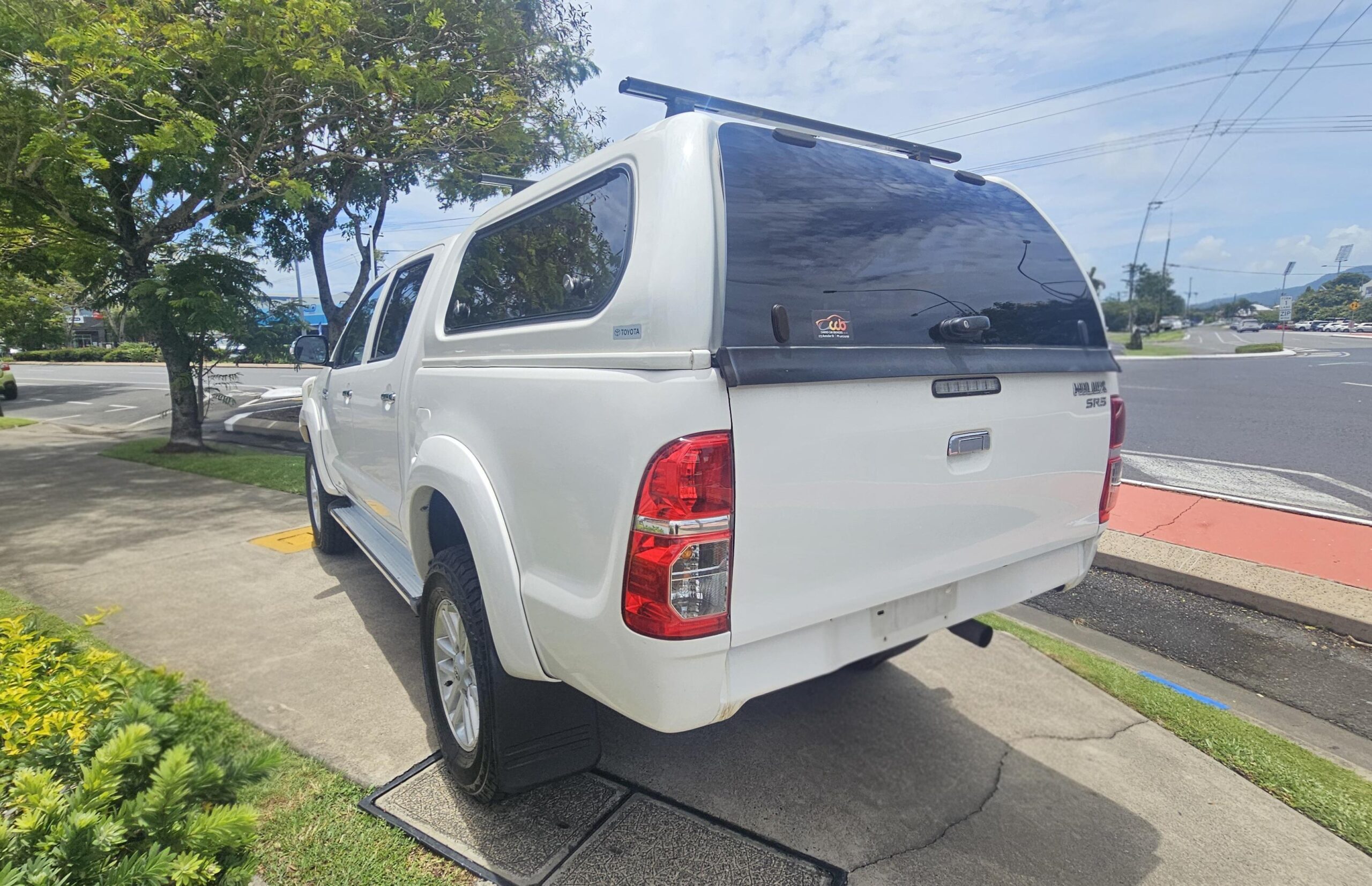 Toyota Hilux SR5 Dual Cab Utility