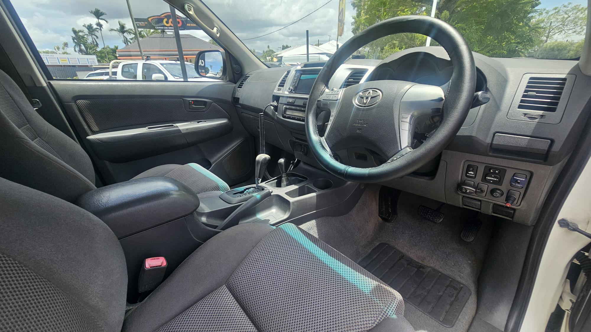 Toyota Hilux SR5 Dual Cab Utility