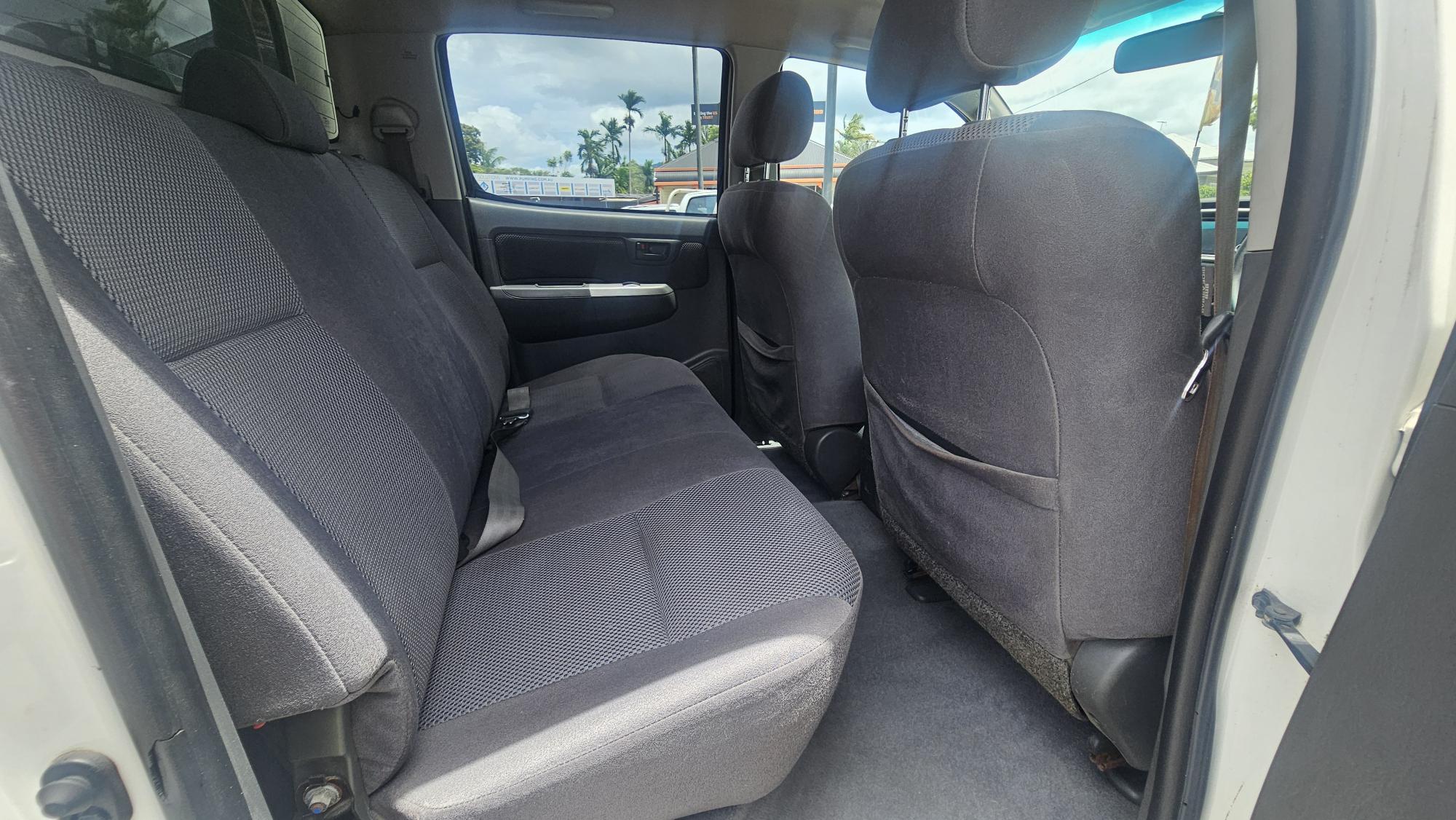 Toyota Hilux SR5 Dual Cab Utility