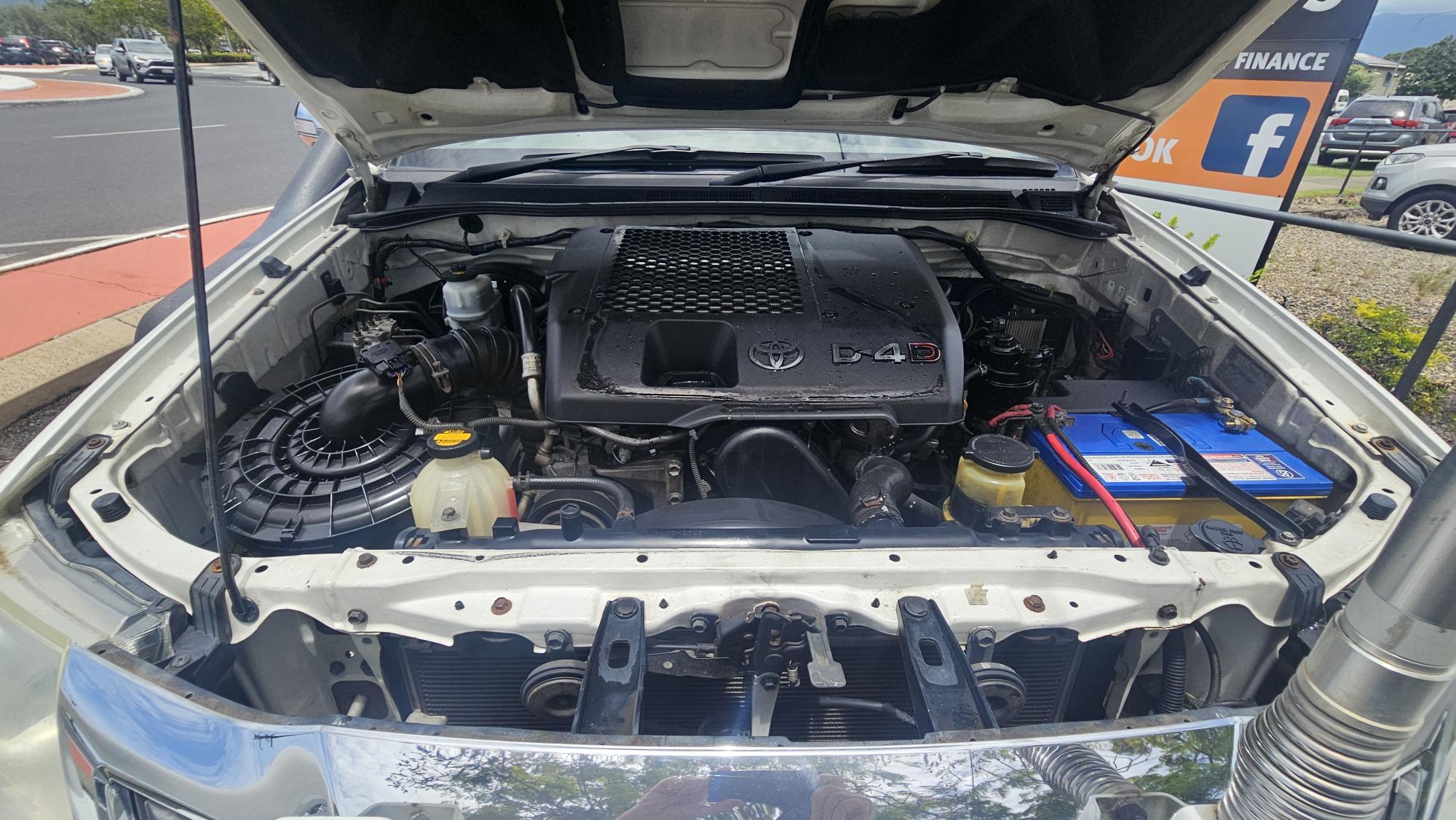 Toyota Hilux SR5 Dual Cab Utility