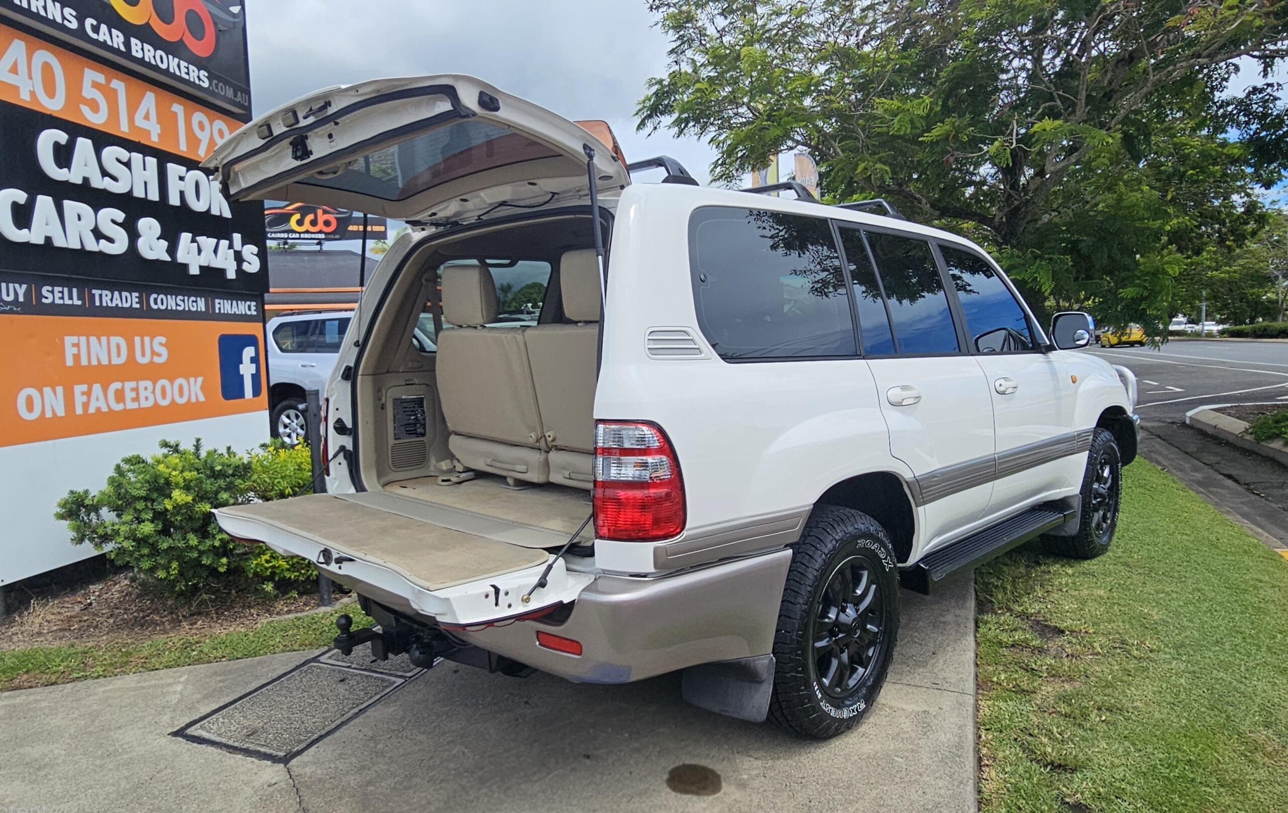 Toyota Landcruiser Sahara Wagon
