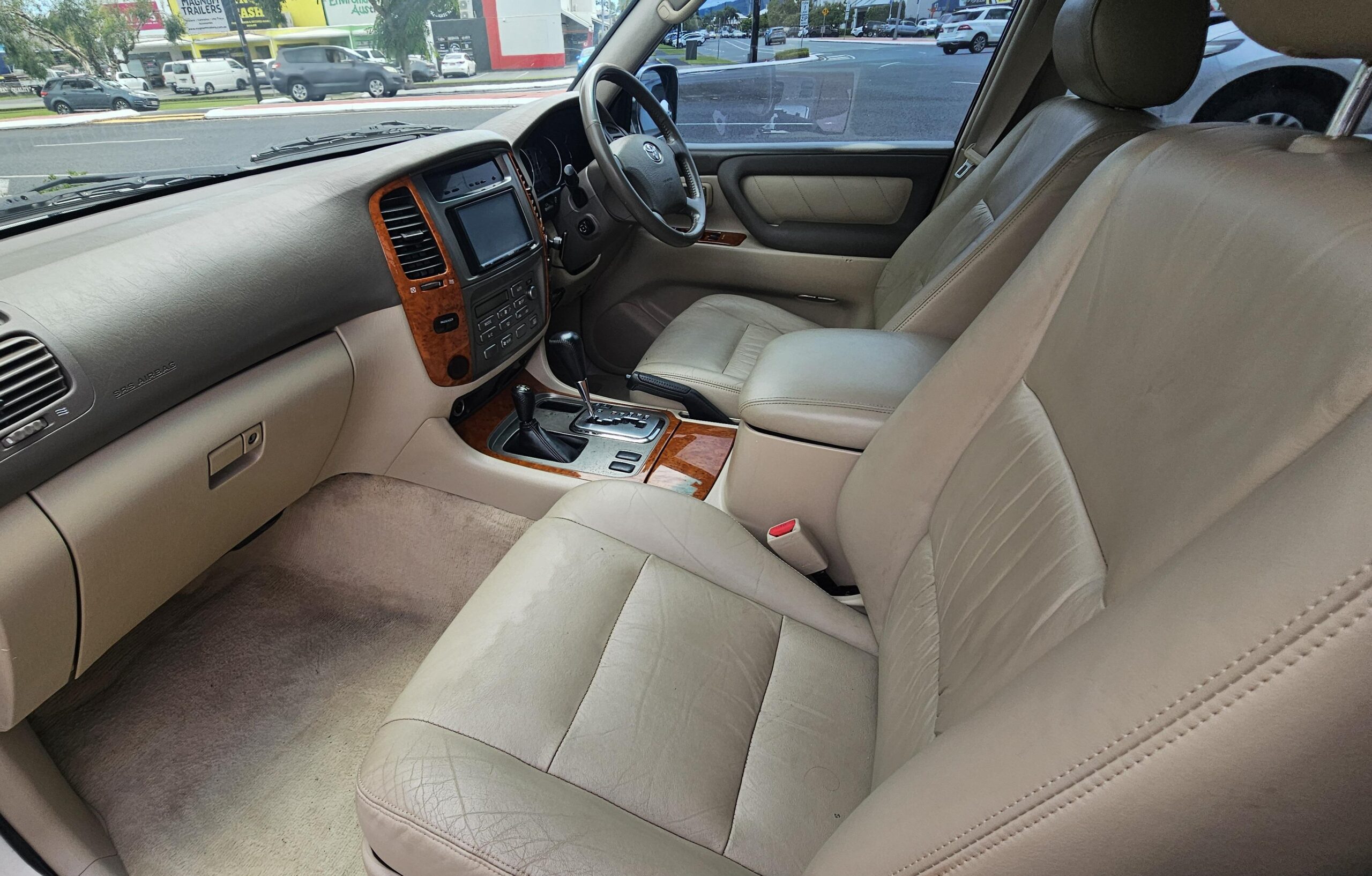 Toyota Landcruiser Sahara Wagon