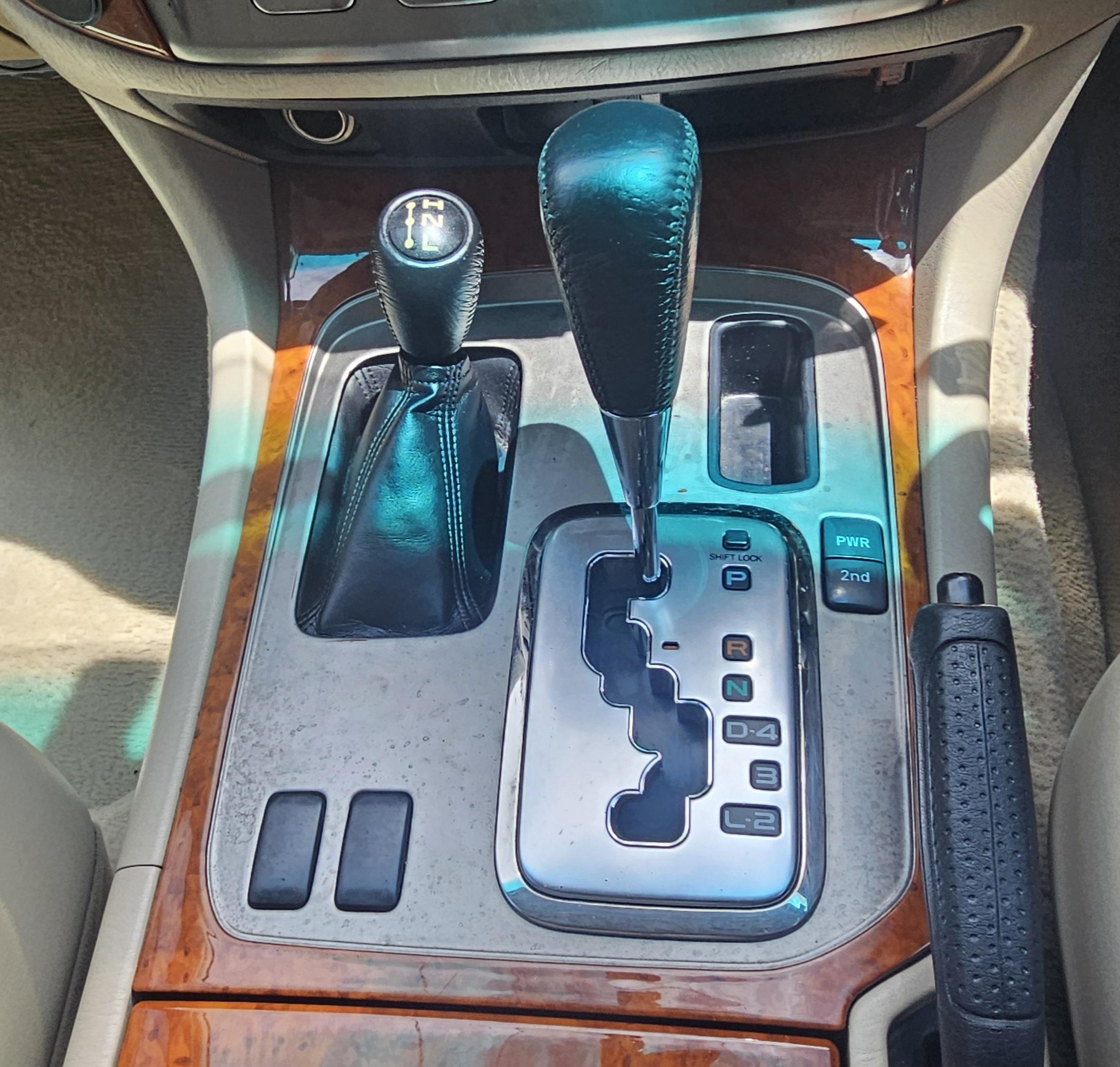 Toyota Landcruiser Sahara Wagon