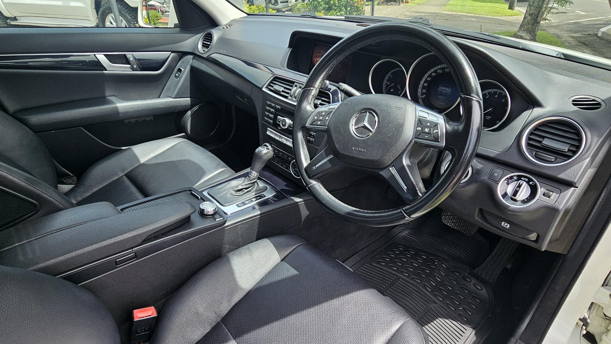 Mercedes C200 BLUEEFFICIENCY AVANTGARDE Sedan