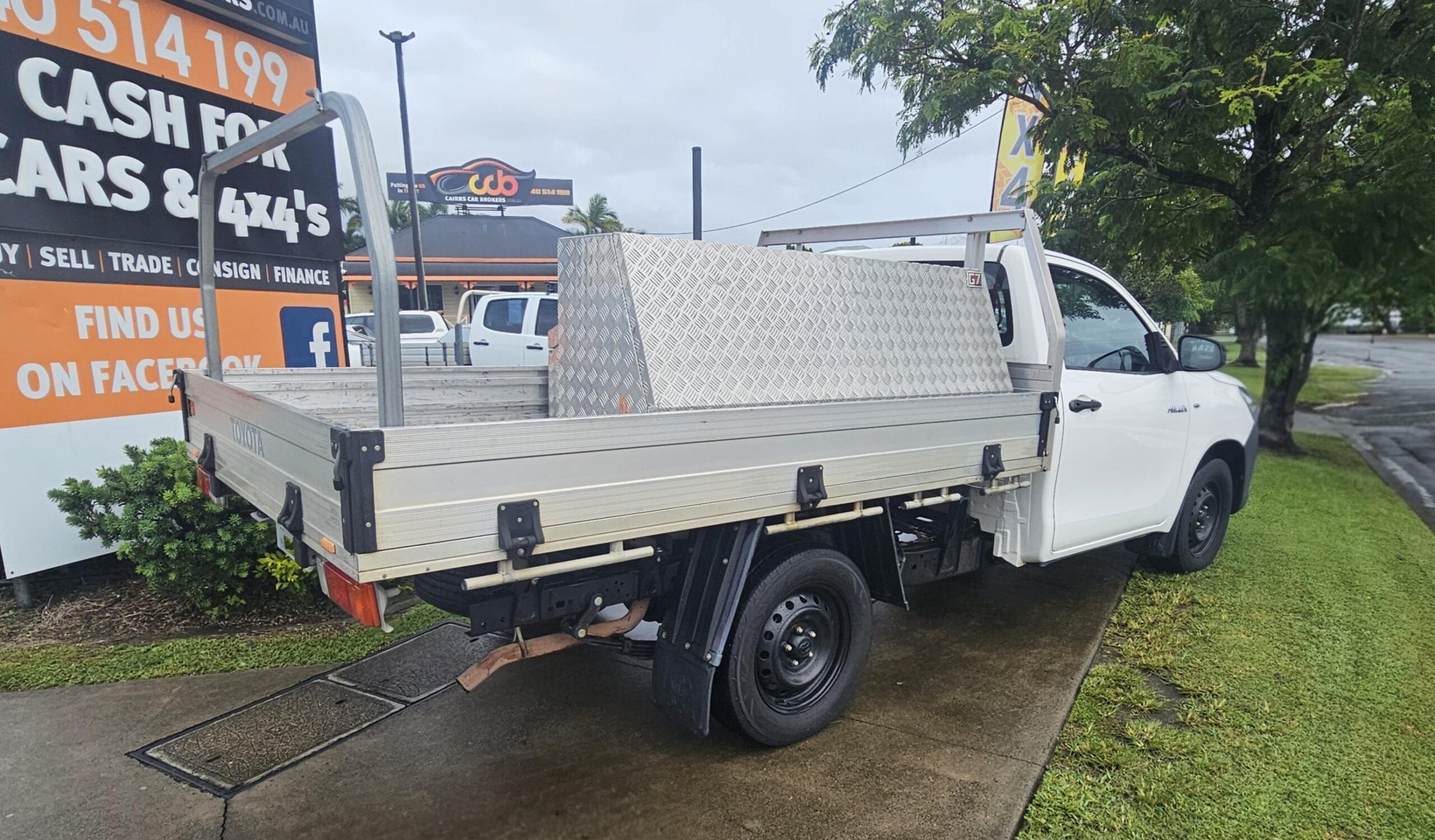Toyota Hilux Workmate Utility