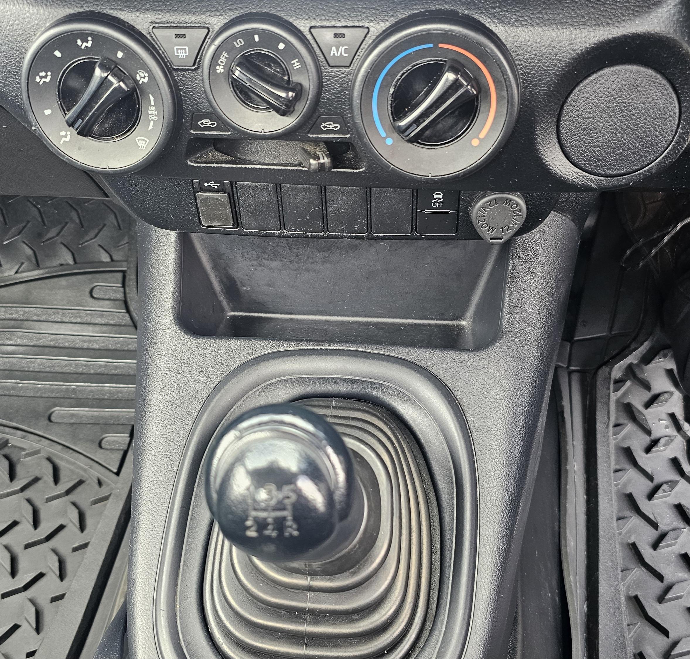 Toyota Hilux Workmate Utility