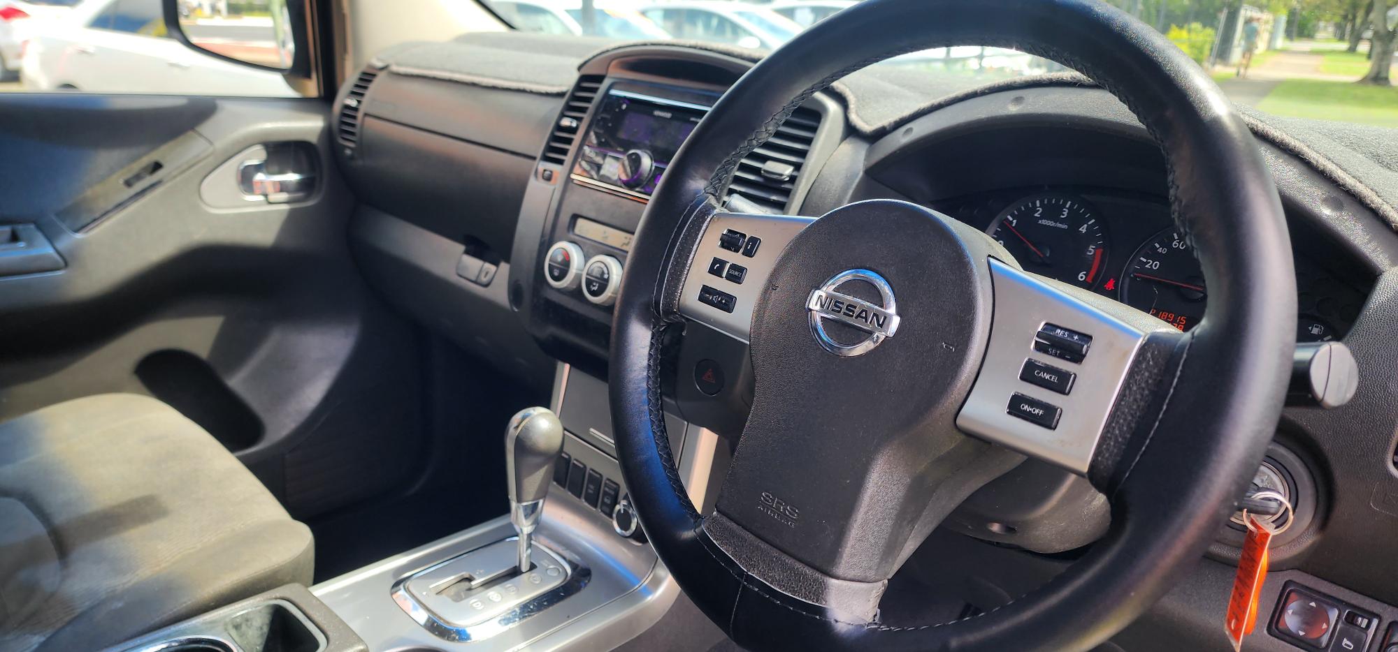 Nissan Navara ST Utility
