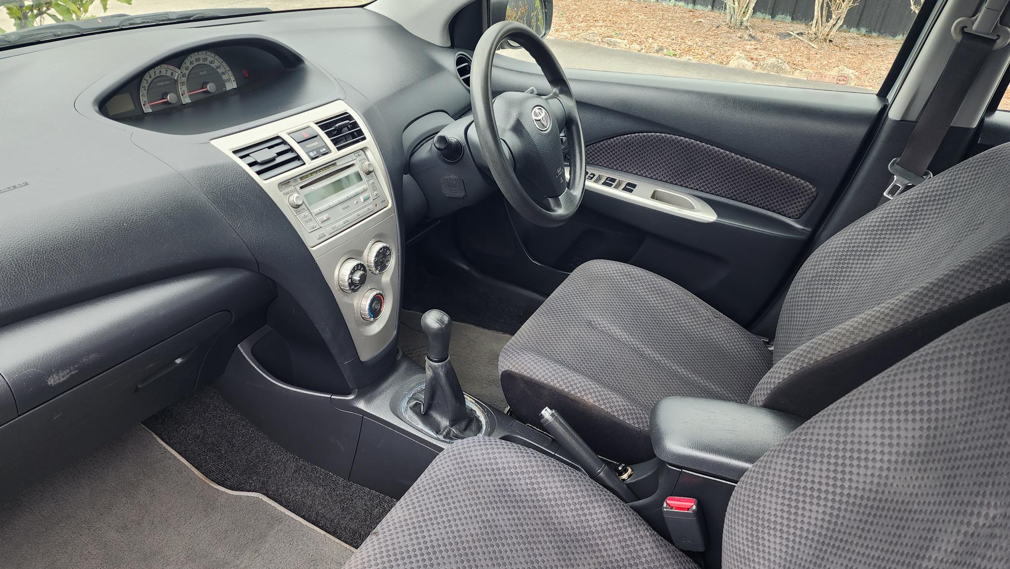 Toyota Yaris YRX Sedan