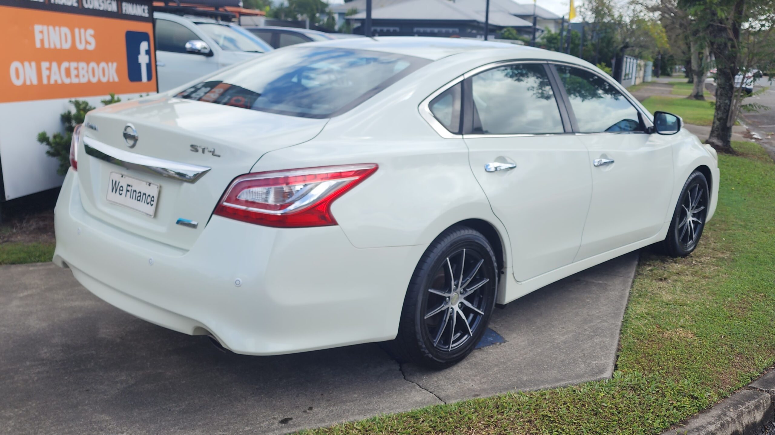 Nissan Altima ST-L X-Tronic Sedan