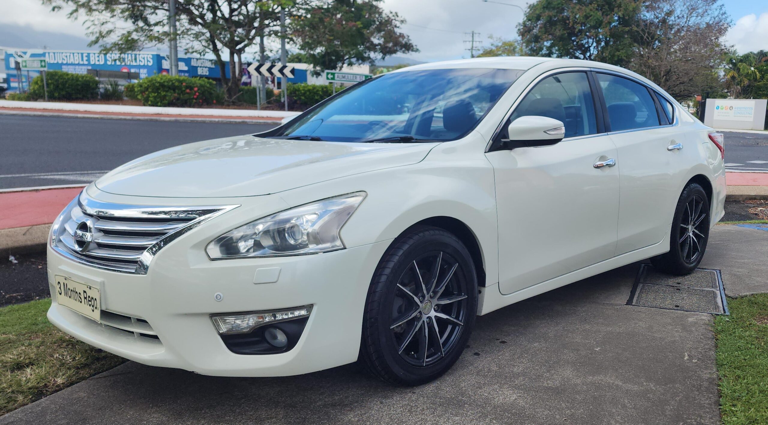 Nissan Altima ST-L X-Tronic Sedan