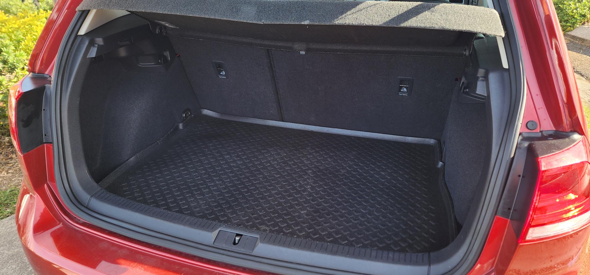 Volkswagen Golf 90TSI Hatch