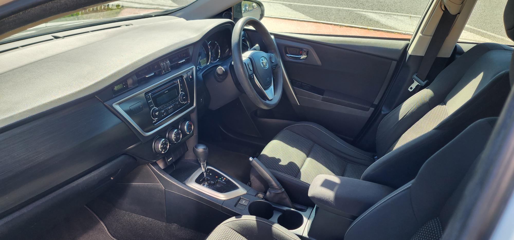 Toyota Corolla Ascent S CVT-Sport Hatch