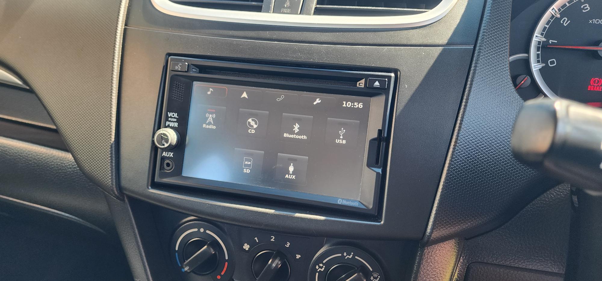 Suzuki Swift GL Navigator Hatch