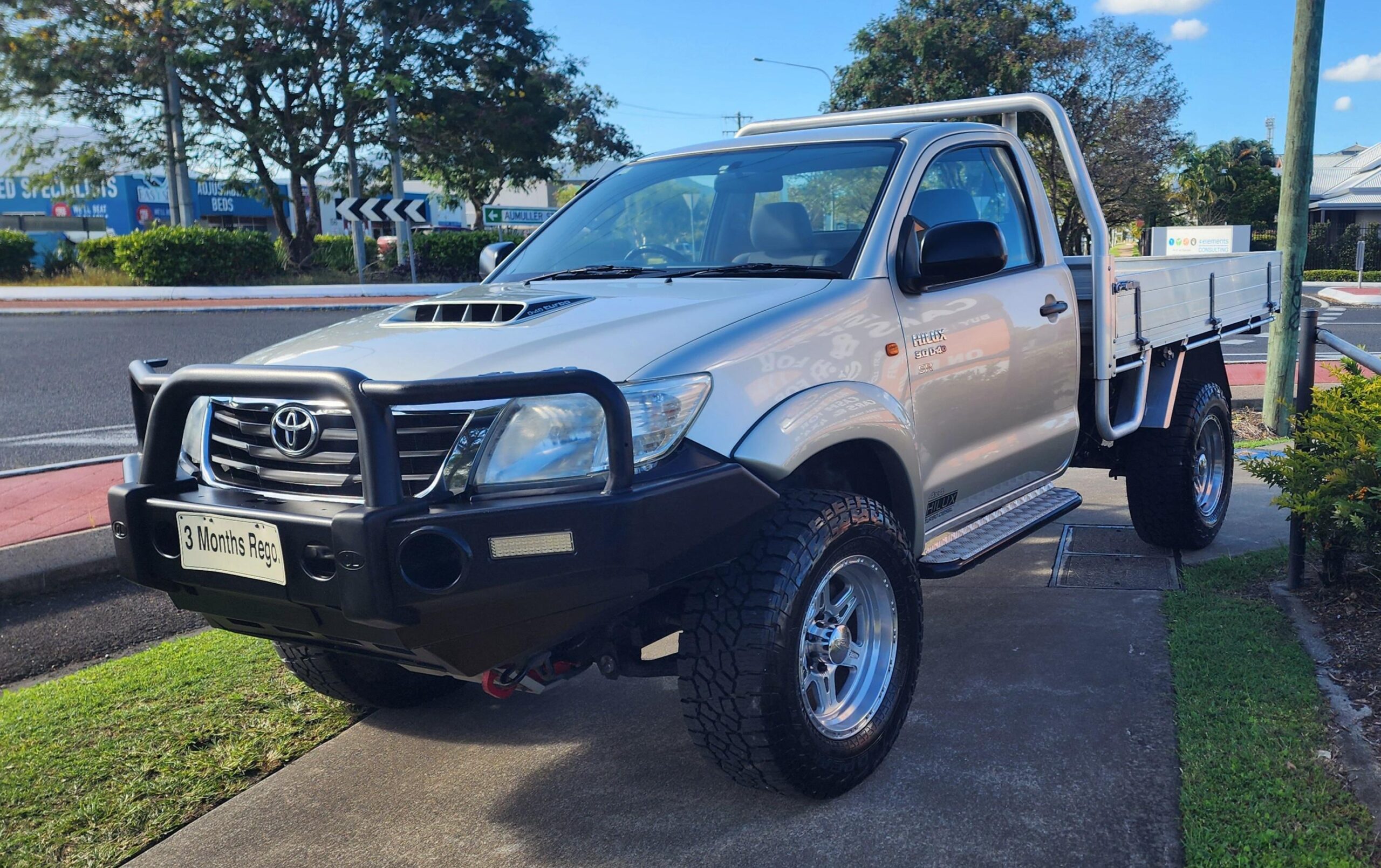 Toyota Hilux SR Single Cab Utility