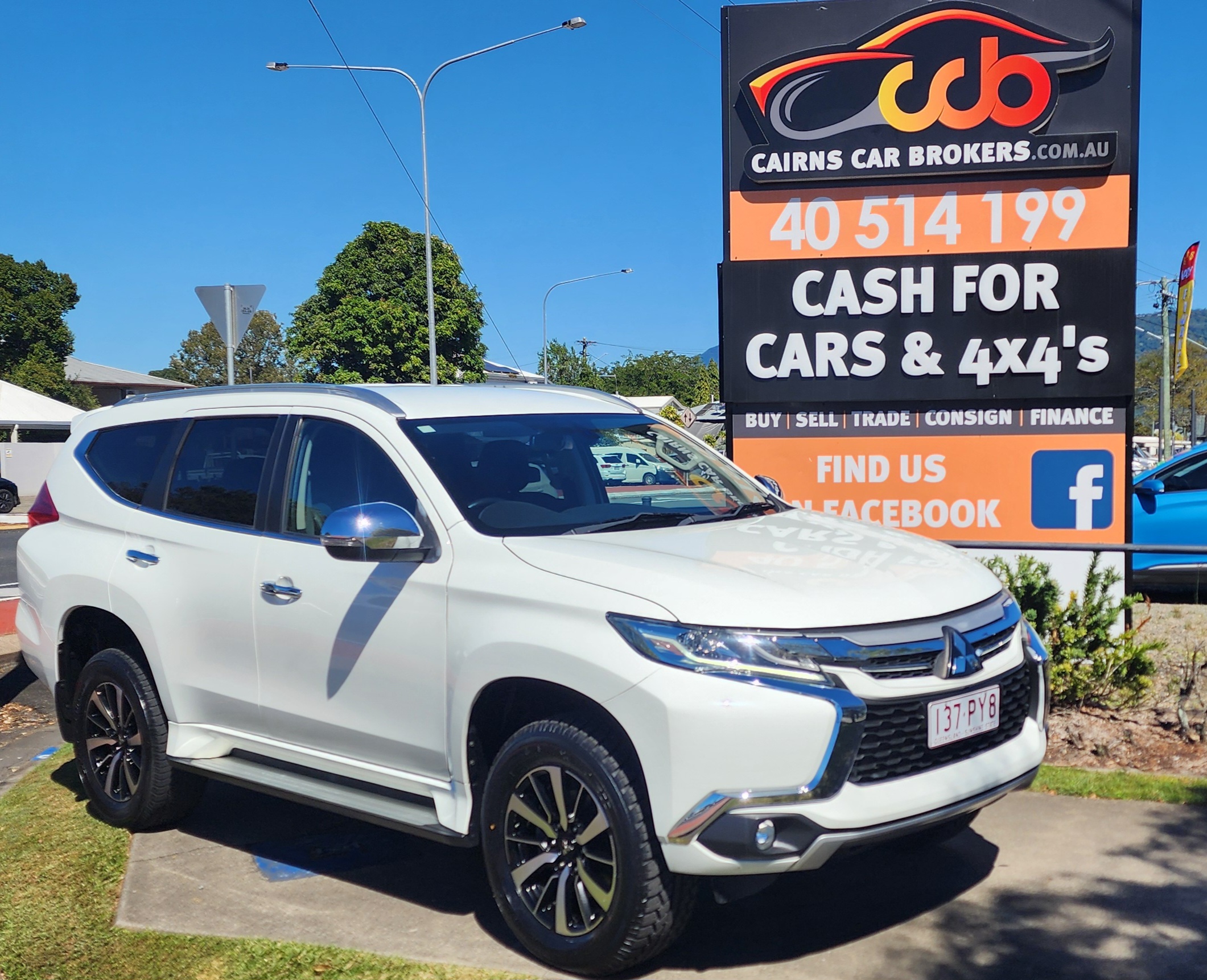 Mitsubishi Pajero Sport GLS Wagon