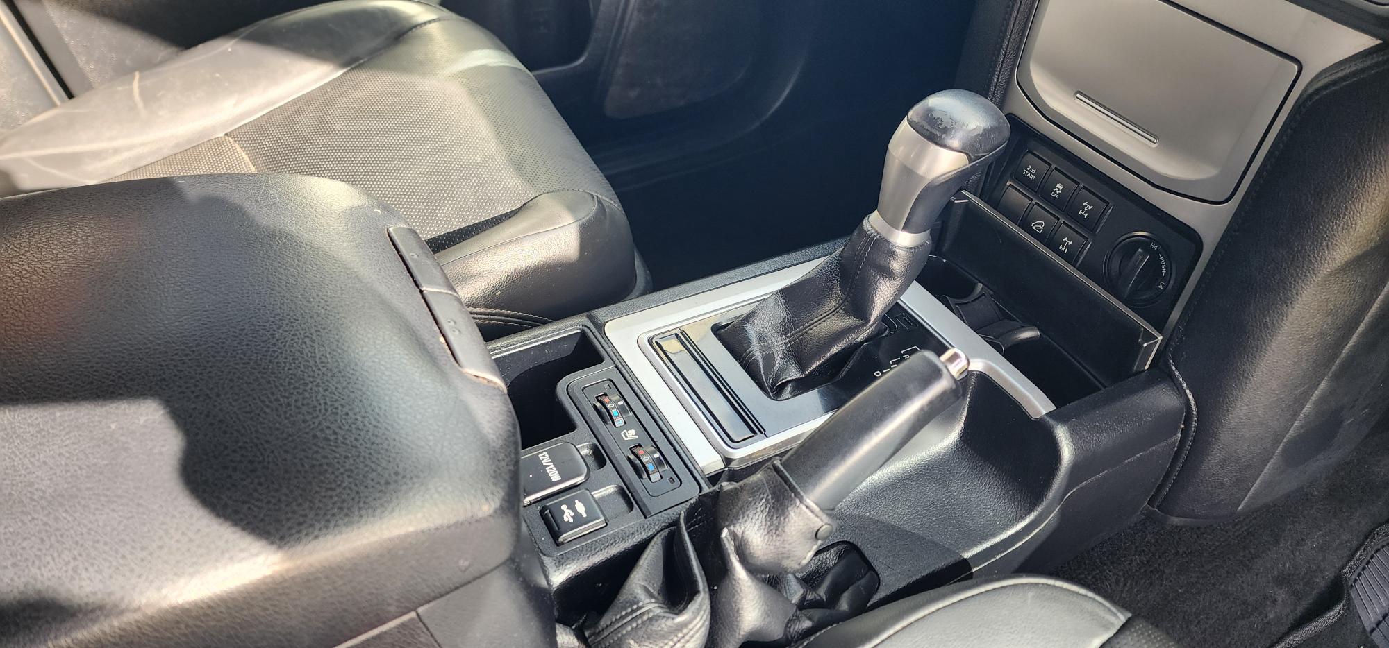 Mitsubishi Pajero Sport GLX Wagon
