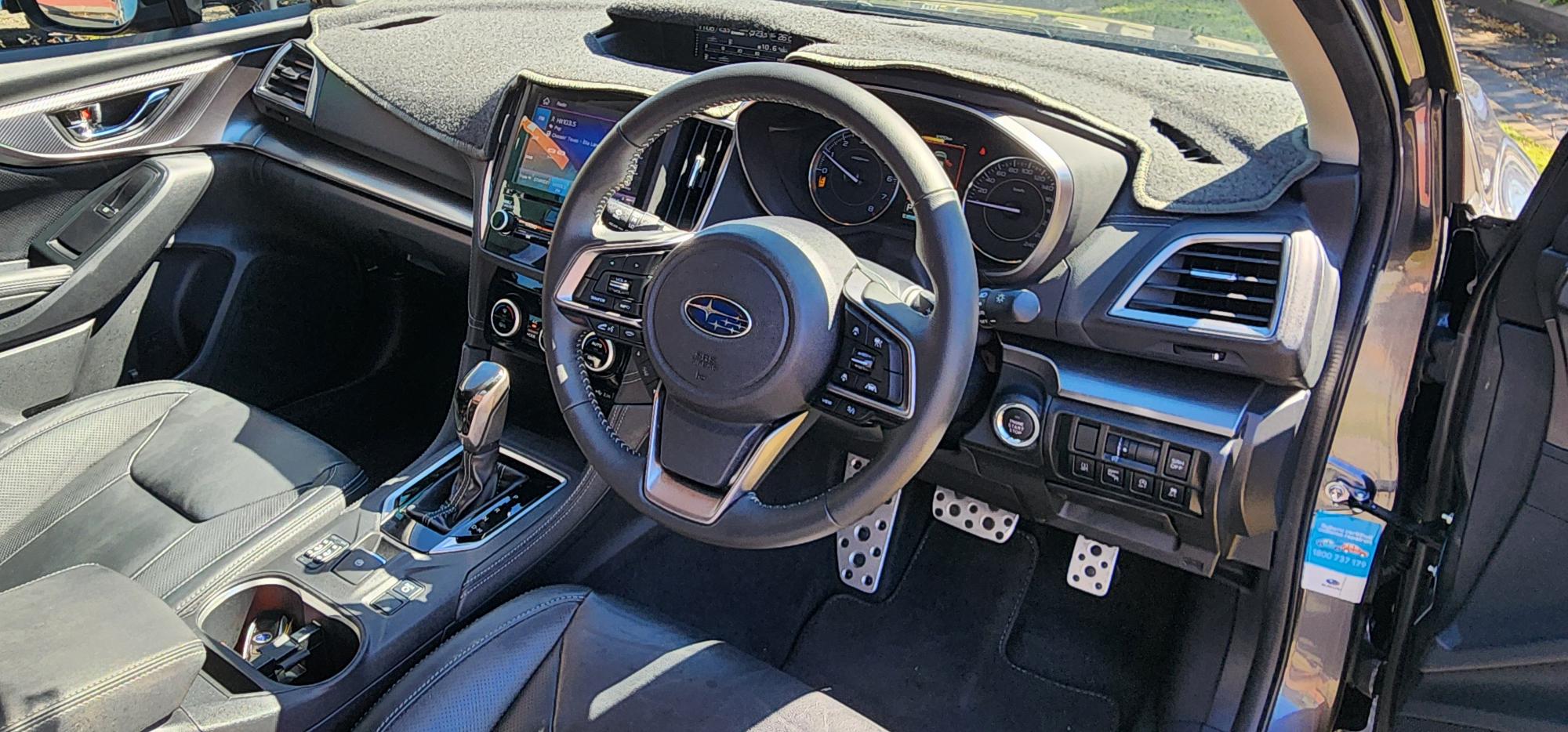 Subaru Impreza 2.0I-S Hatchback