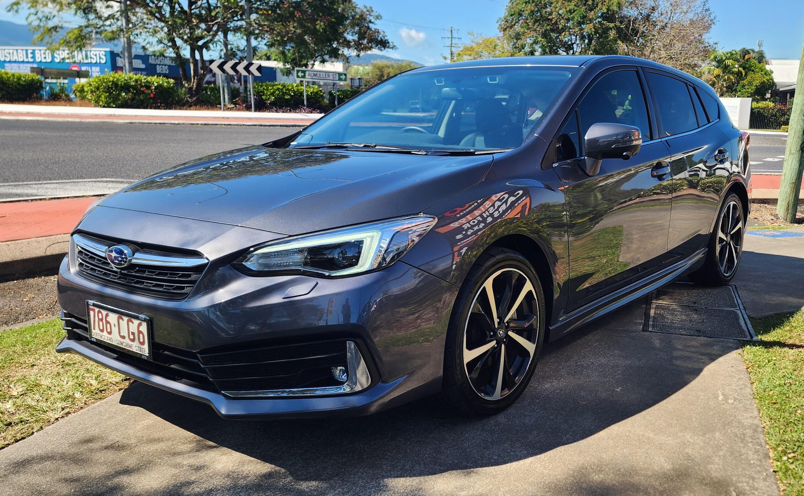 Subaru Impreza 2.0I-S Hatchback