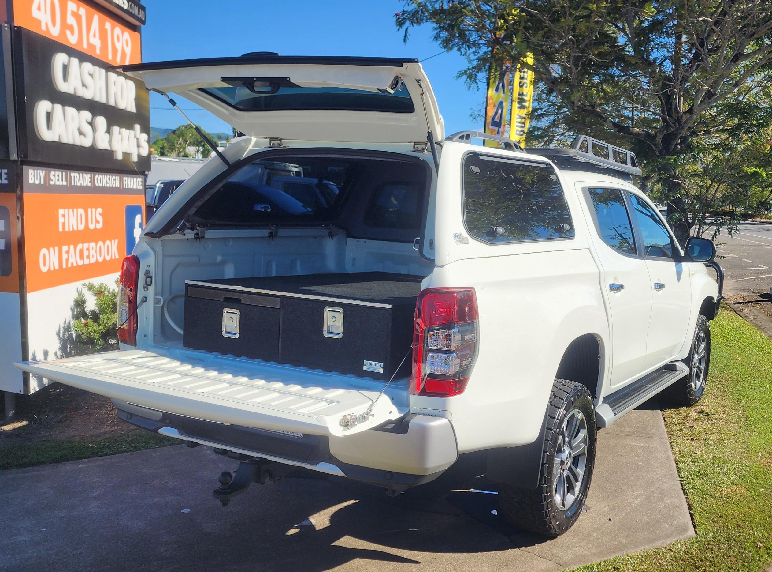 Mitsubishi Triton GLX-R Dual Cab Utility