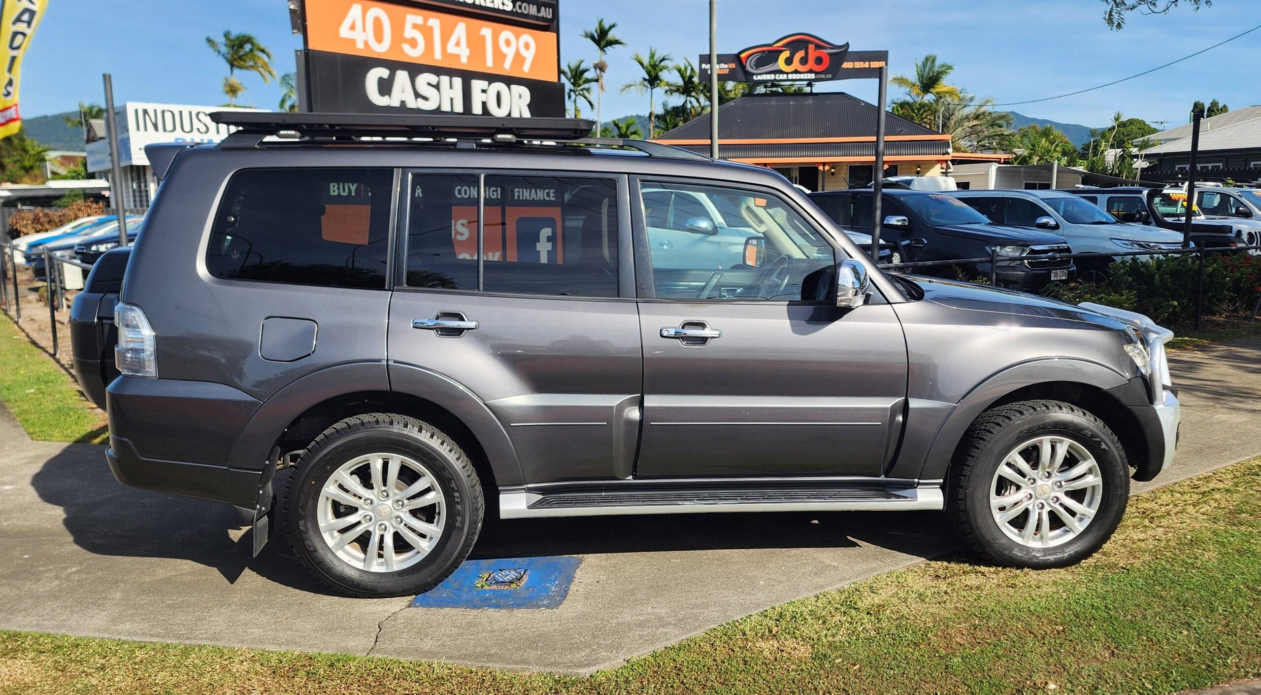 Mitsubishi Pajero GLX Wagon