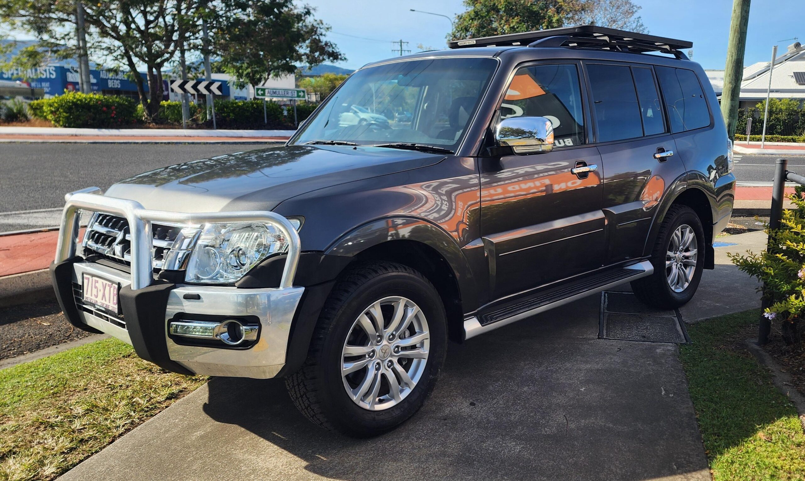 Mitsubishi Pajero GLX Wagon