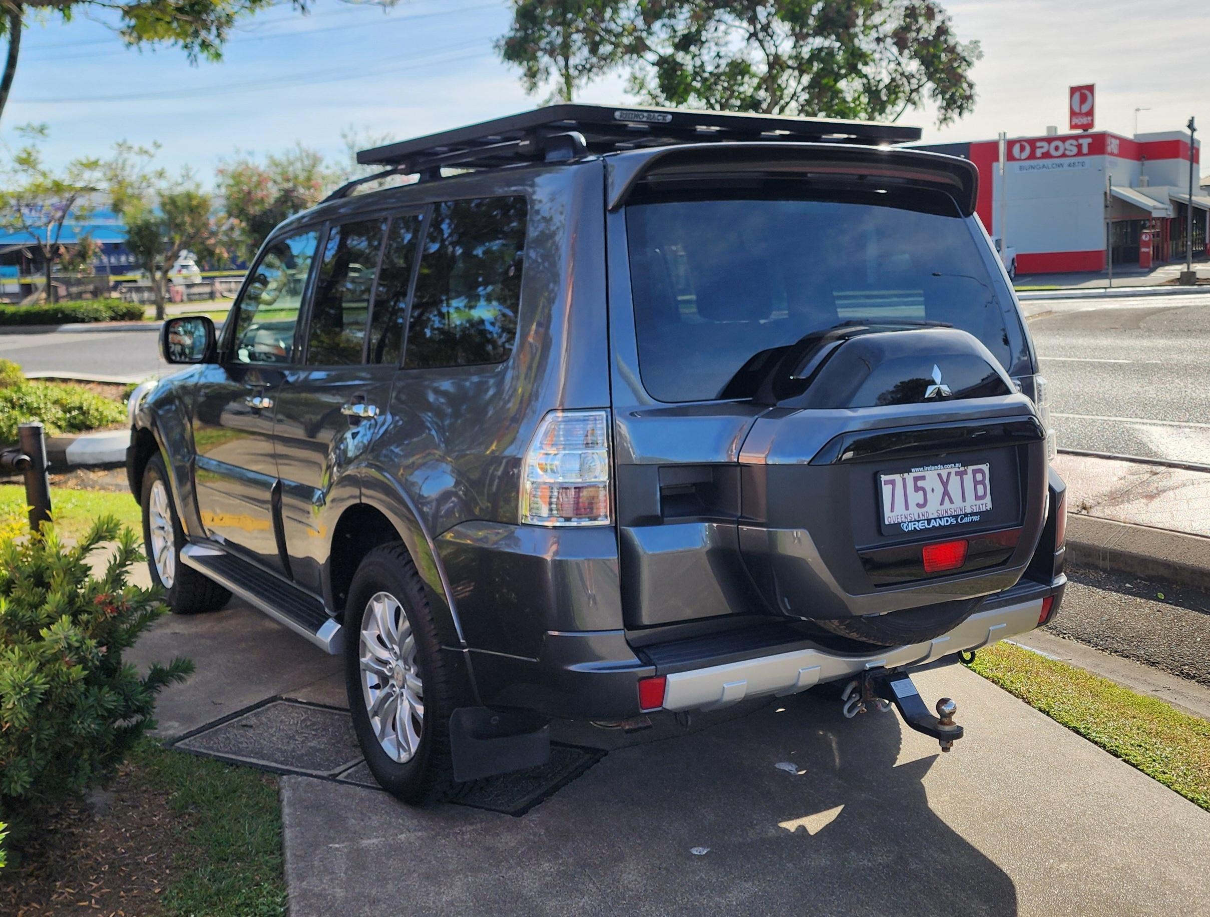 Mitsubishi Pajero GLX Wagon