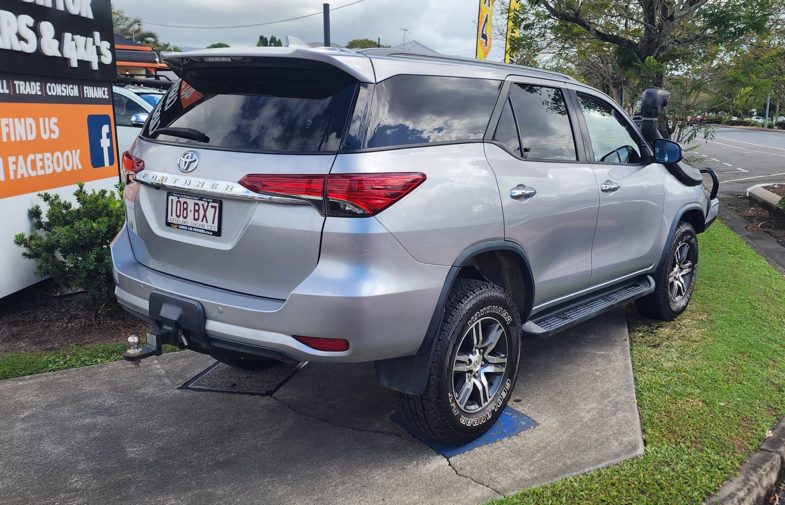 Toyota Fortuner GXL Wagon