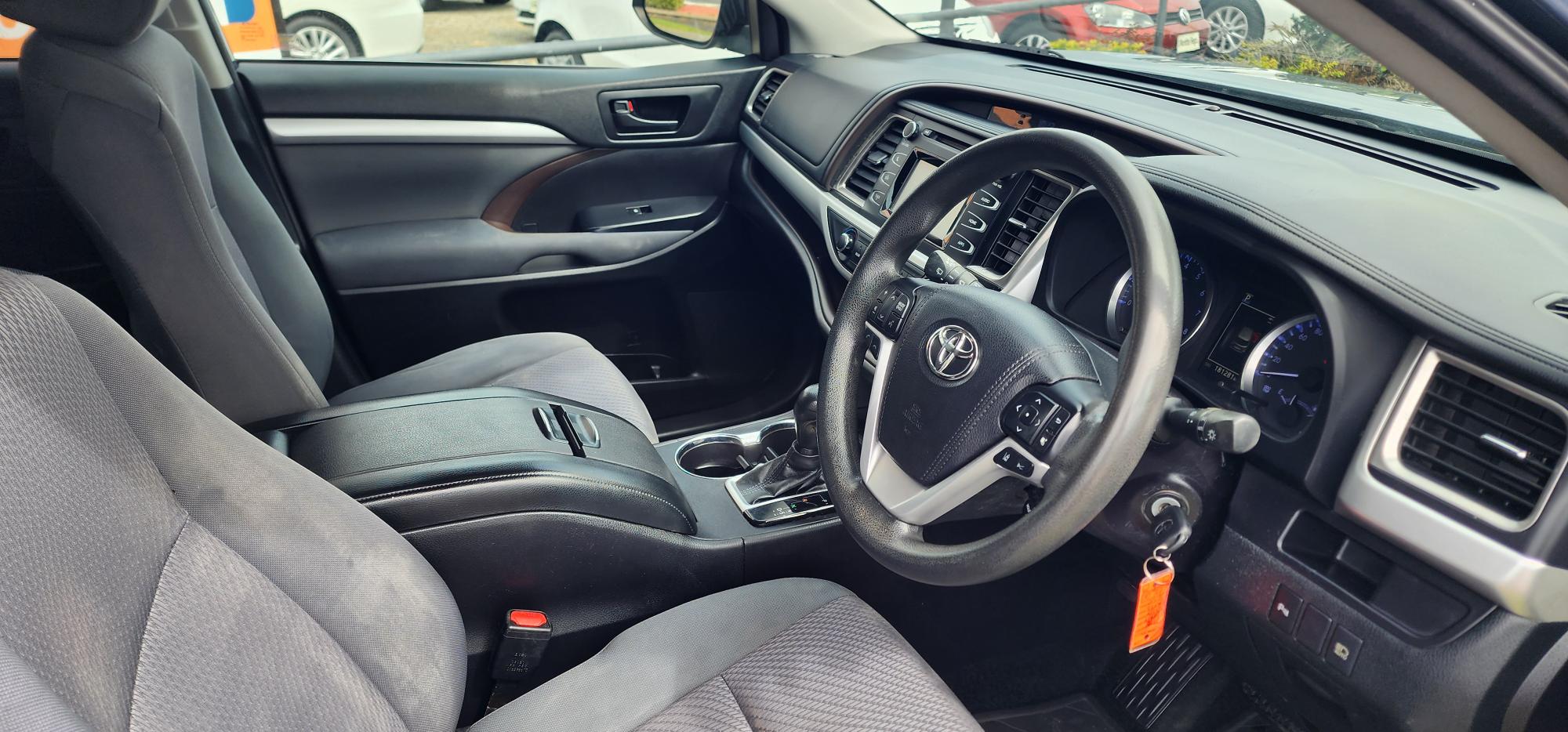 Toyota Kluger GX Wagon