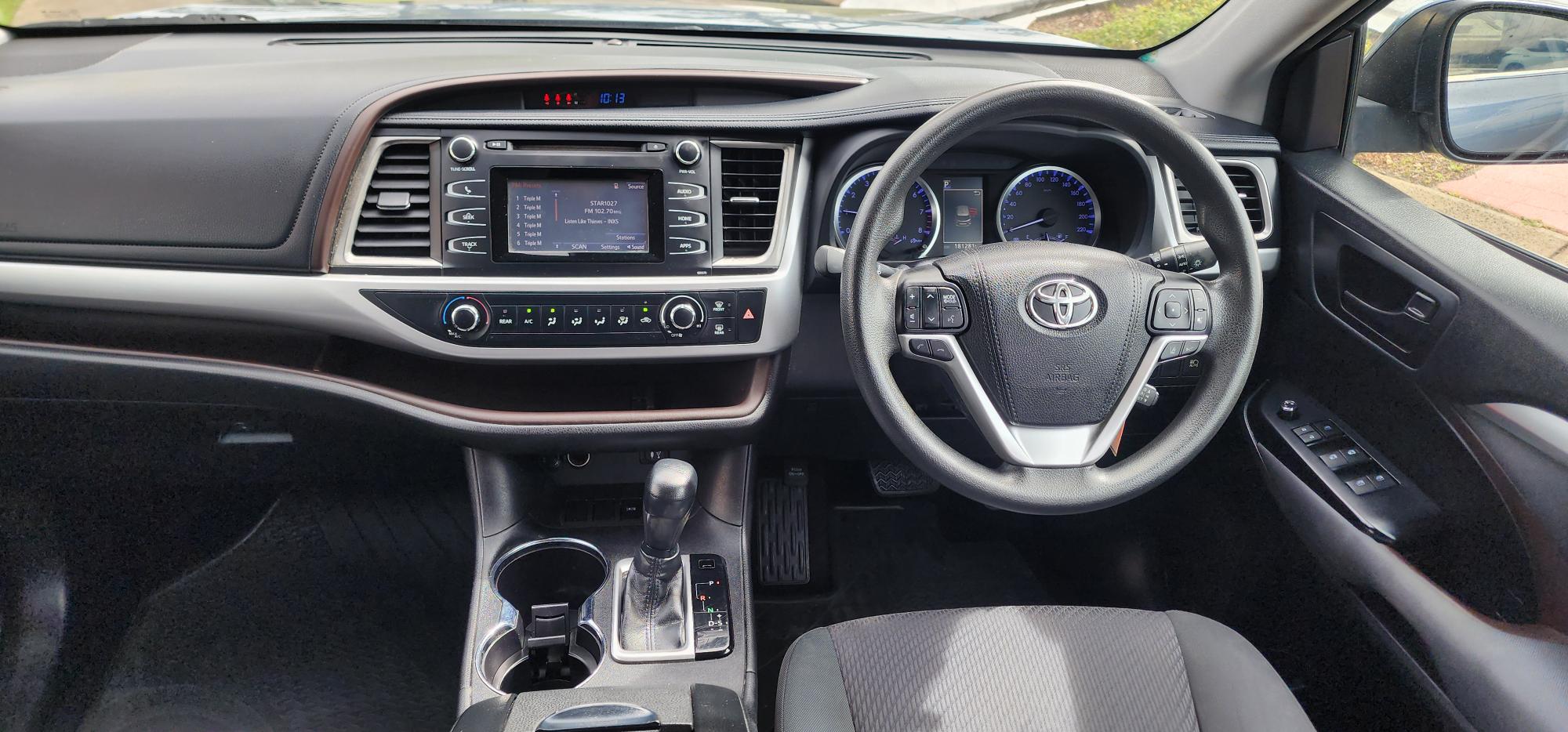 Toyota Kluger GX Wagon