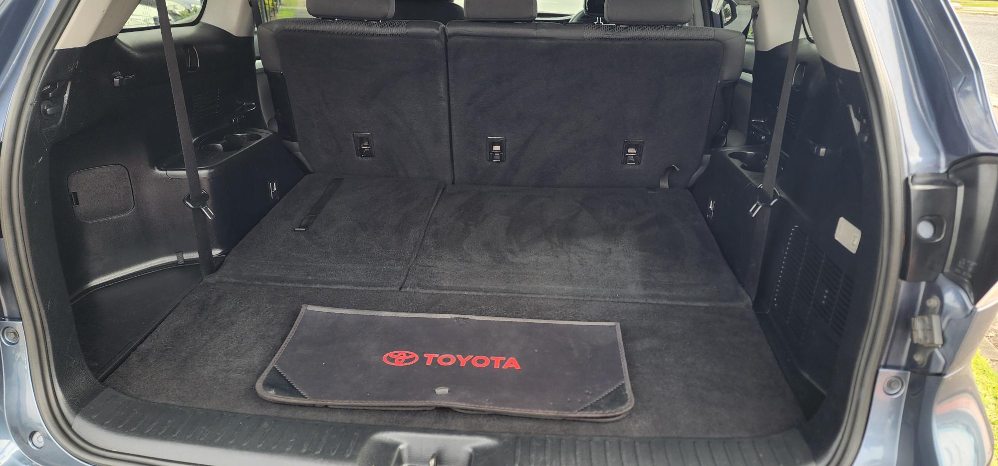 Toyota Kluger GX Wagon