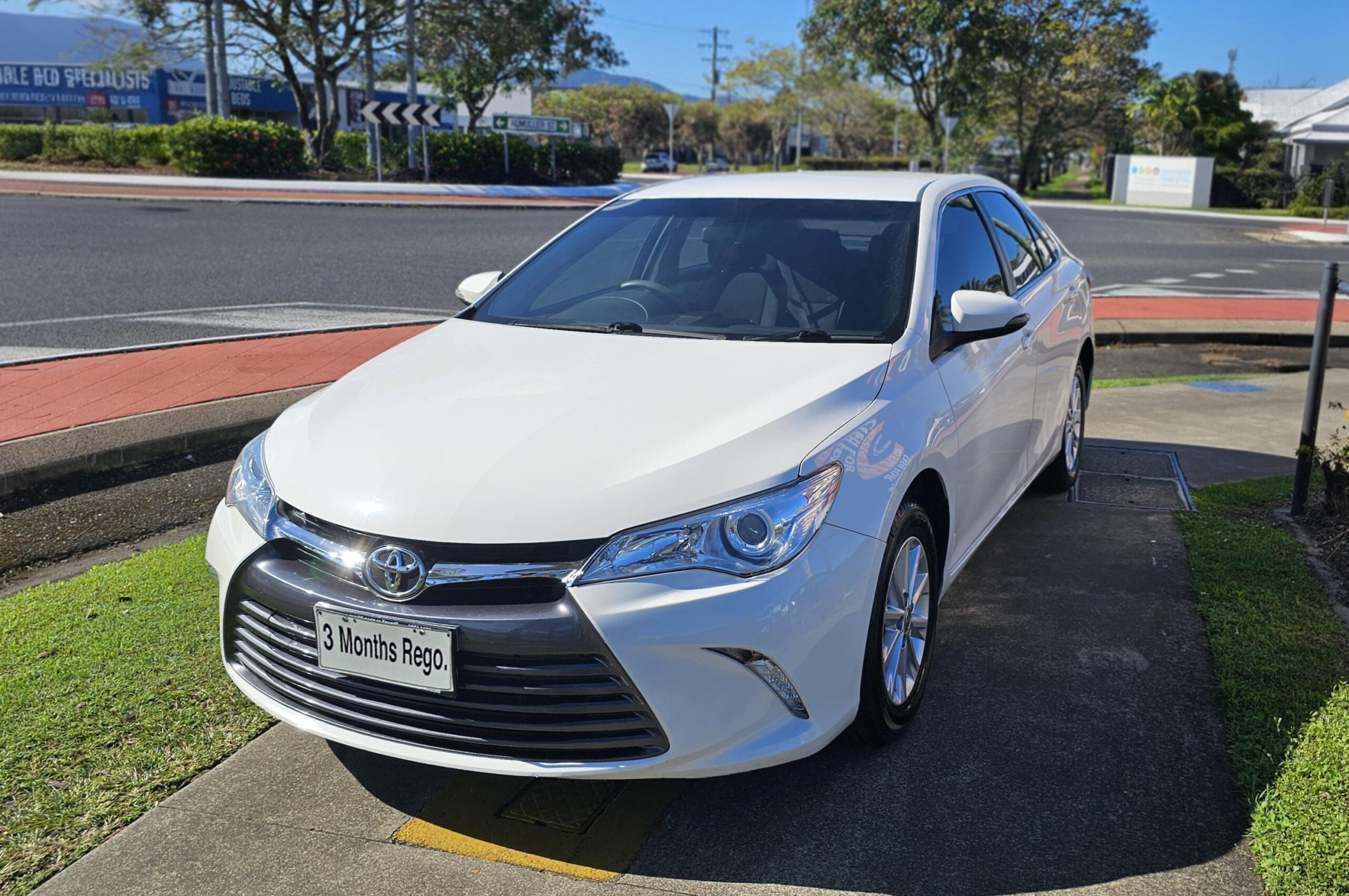 Toyota Camry Atara SL Sedan