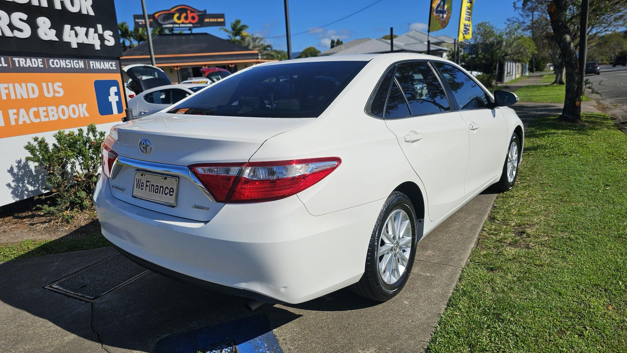 Toyota Camry Atara SL Sedan