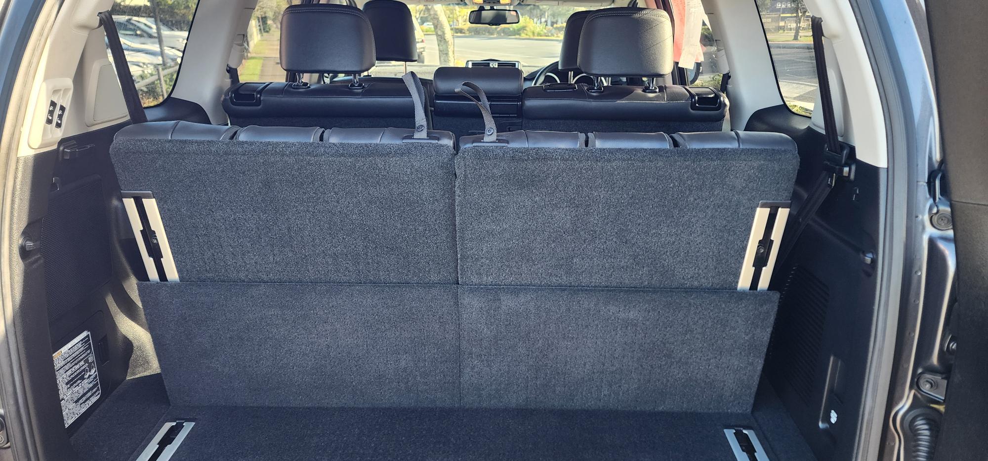 Toyota Landcruiser Prado VX Wagon