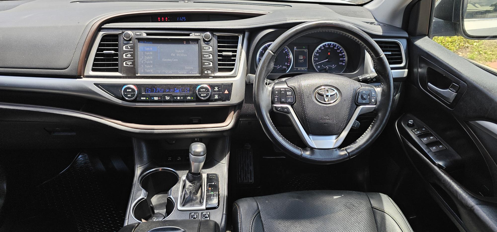 TOYOTA KLUGER GXL GSU55R WAGON