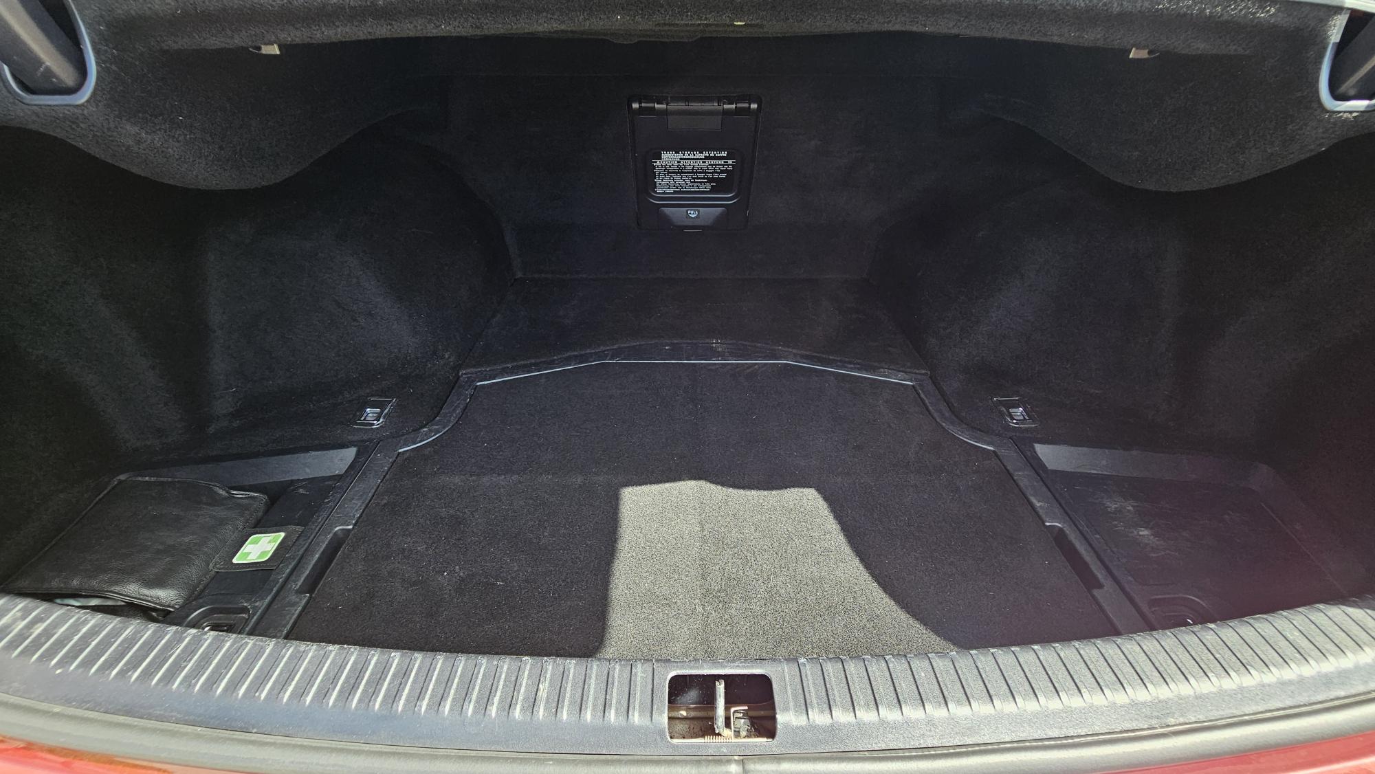 LEXUS IS IS250 PRESTIGE GSE20R SEDAN