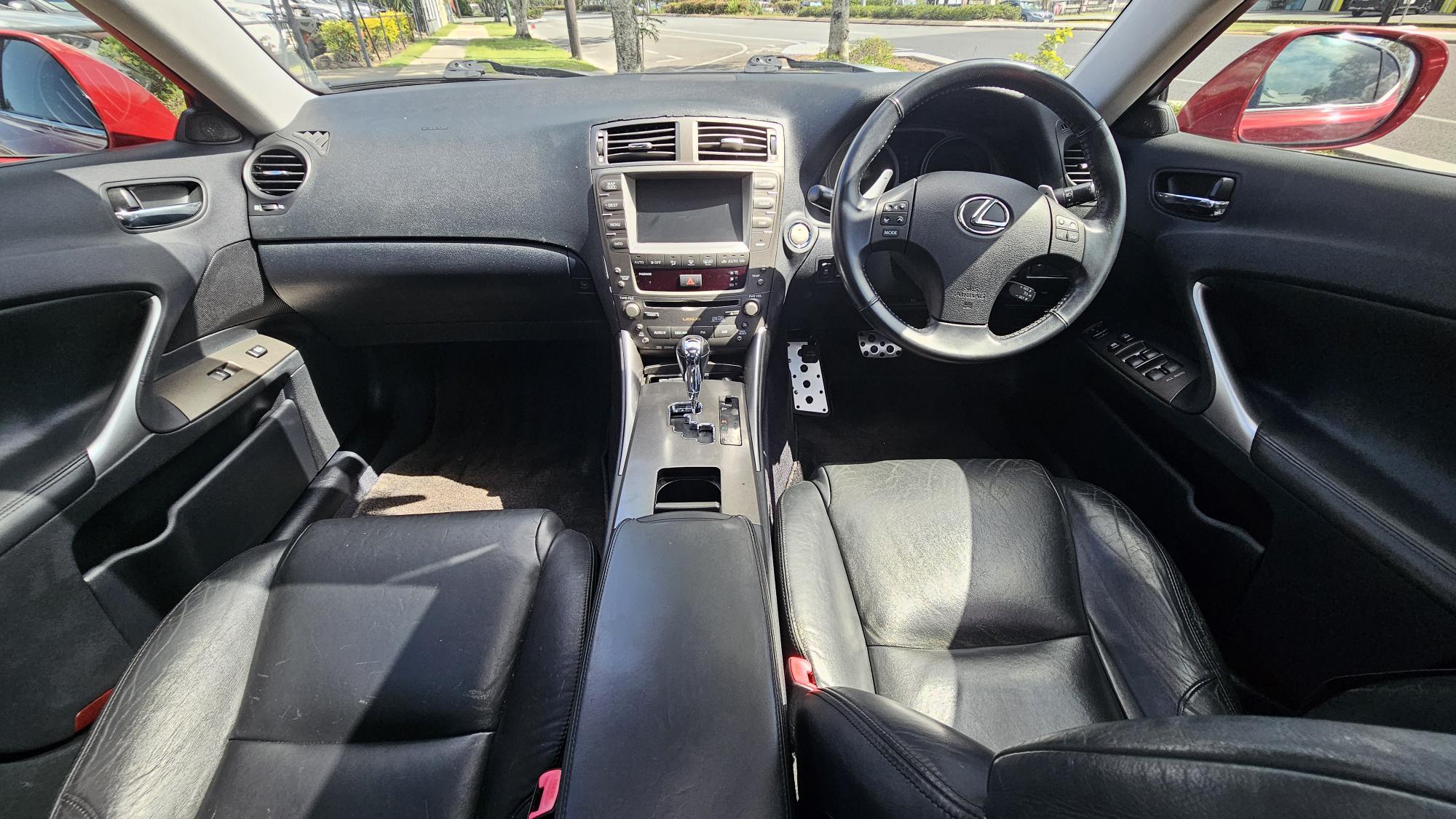 LEXUS IS IS250 PRESTIGE GSE20R SEDAN