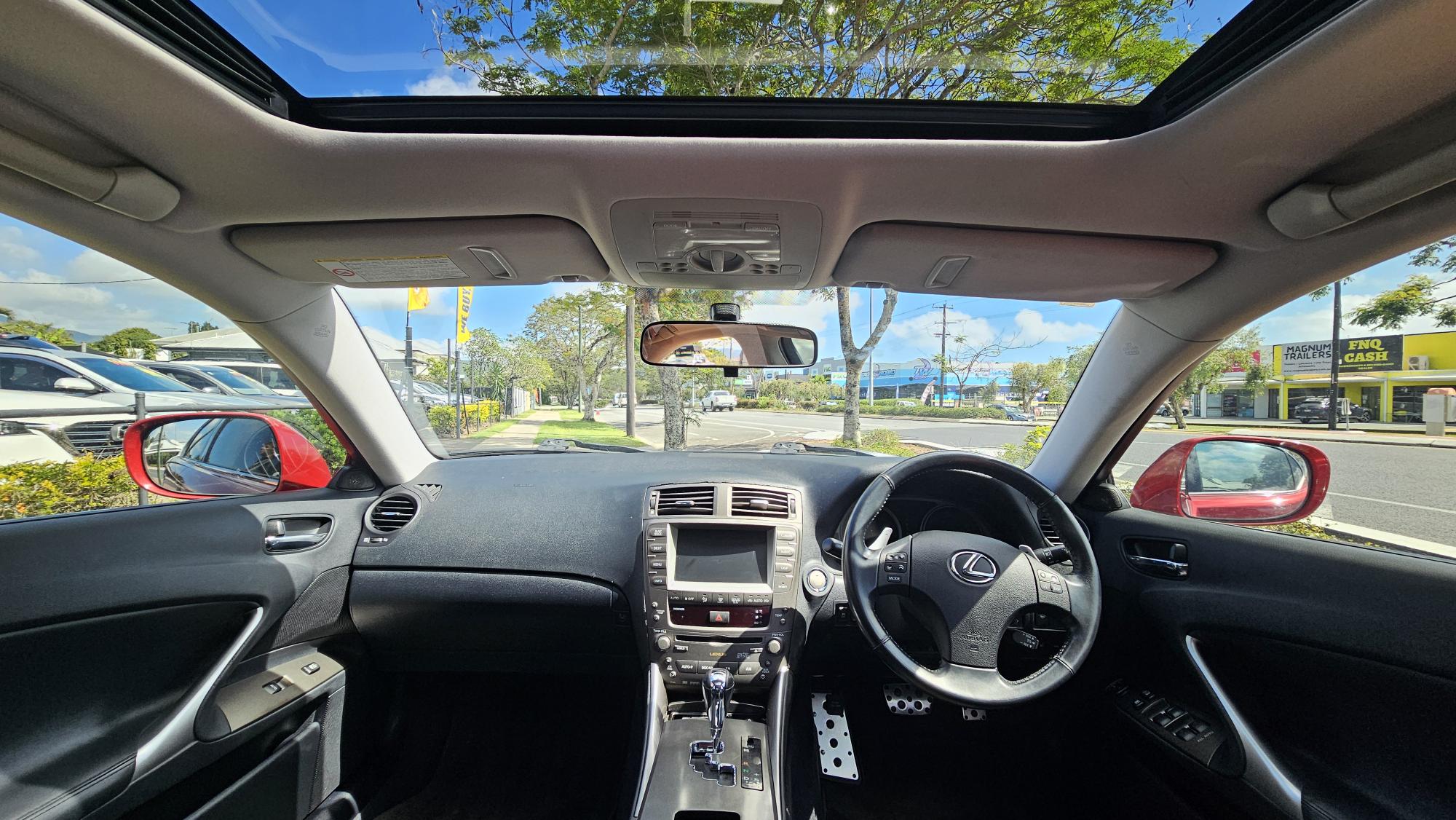 LEXUS IS IS250 PRESTIGE GSE20R SEDAN