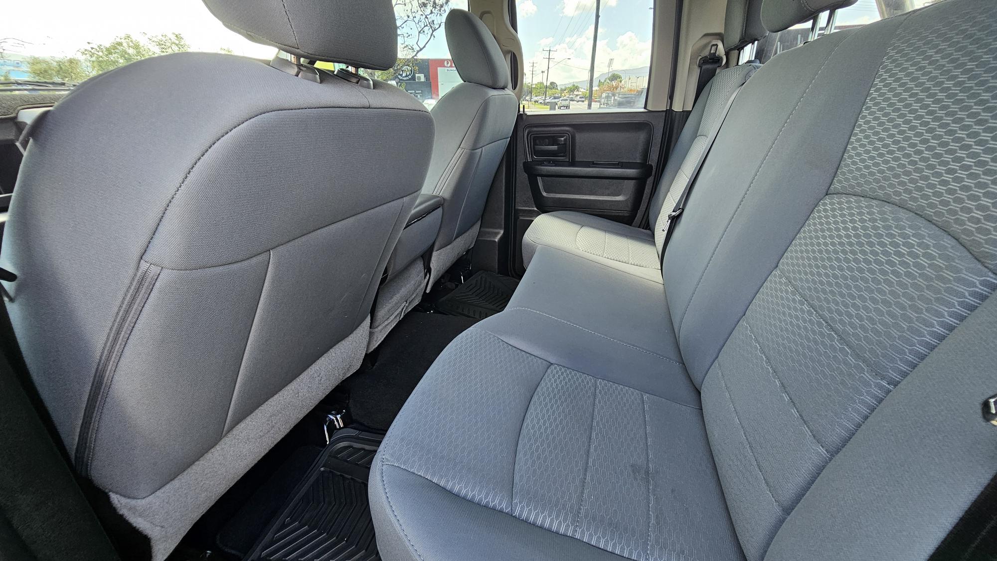 RAM 1500 Laramine Dual Cab Utility