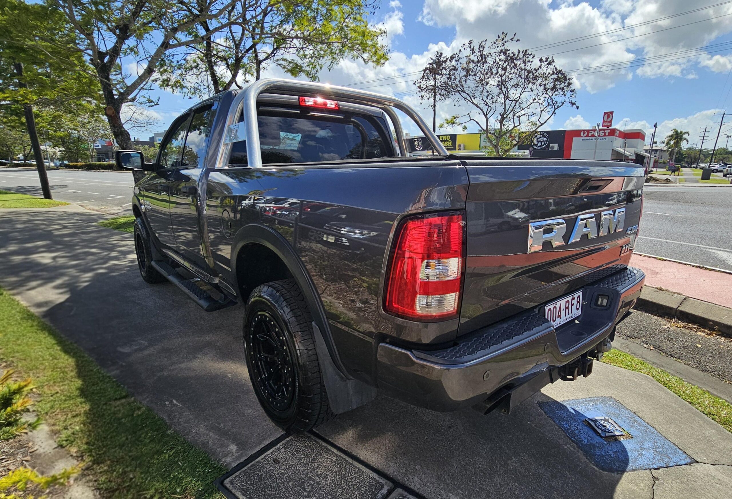 RAM 1500 Laramine Dual Cab Utility