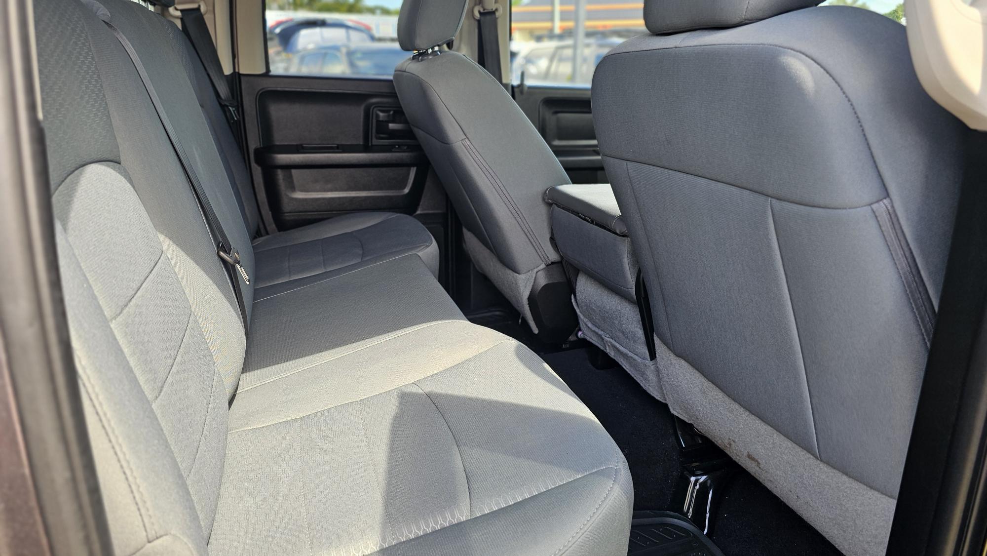 RAM 1500 Laramine Dual Cab Utility
