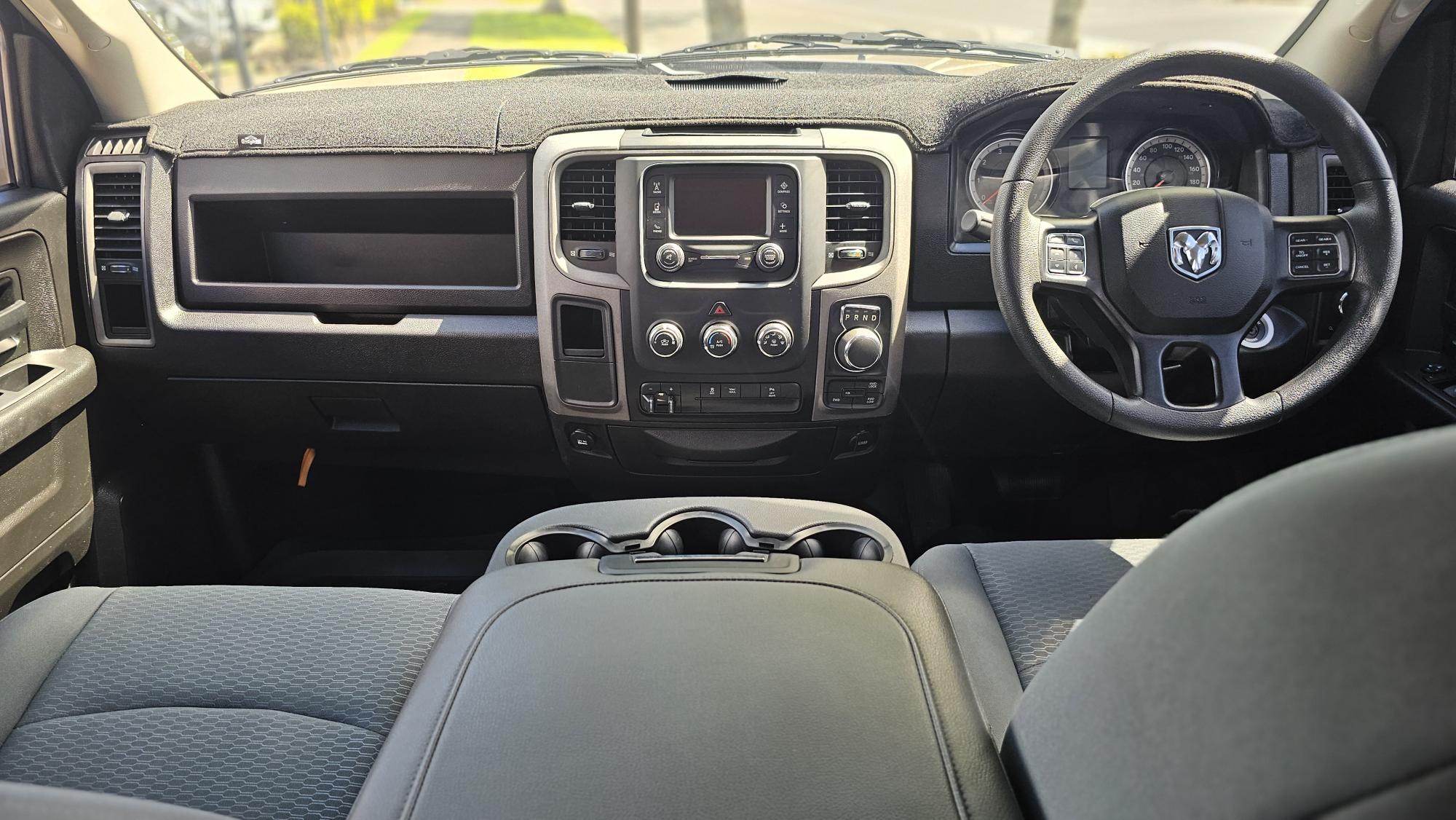 RAM 1500 Laramine Dual Cab Utility