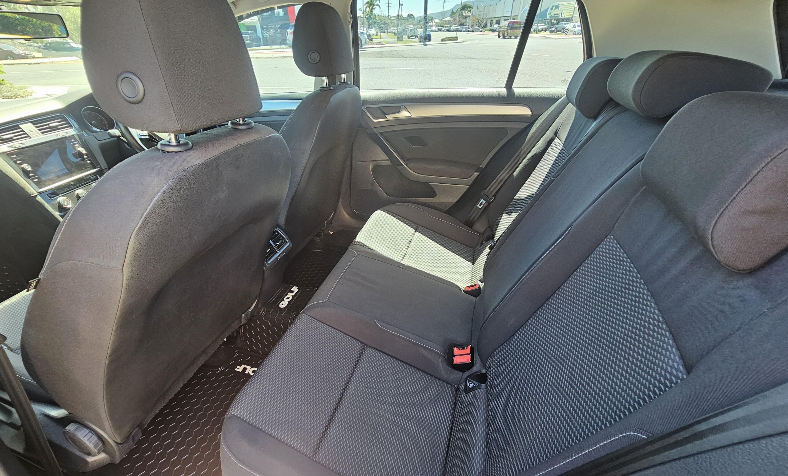 Volkswagen Golf 110TSI Hatchback