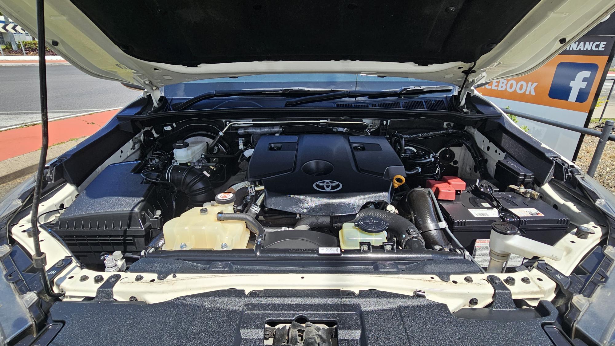 Toyota Hilux SR Hi-Rider Dual Cab Gun136R