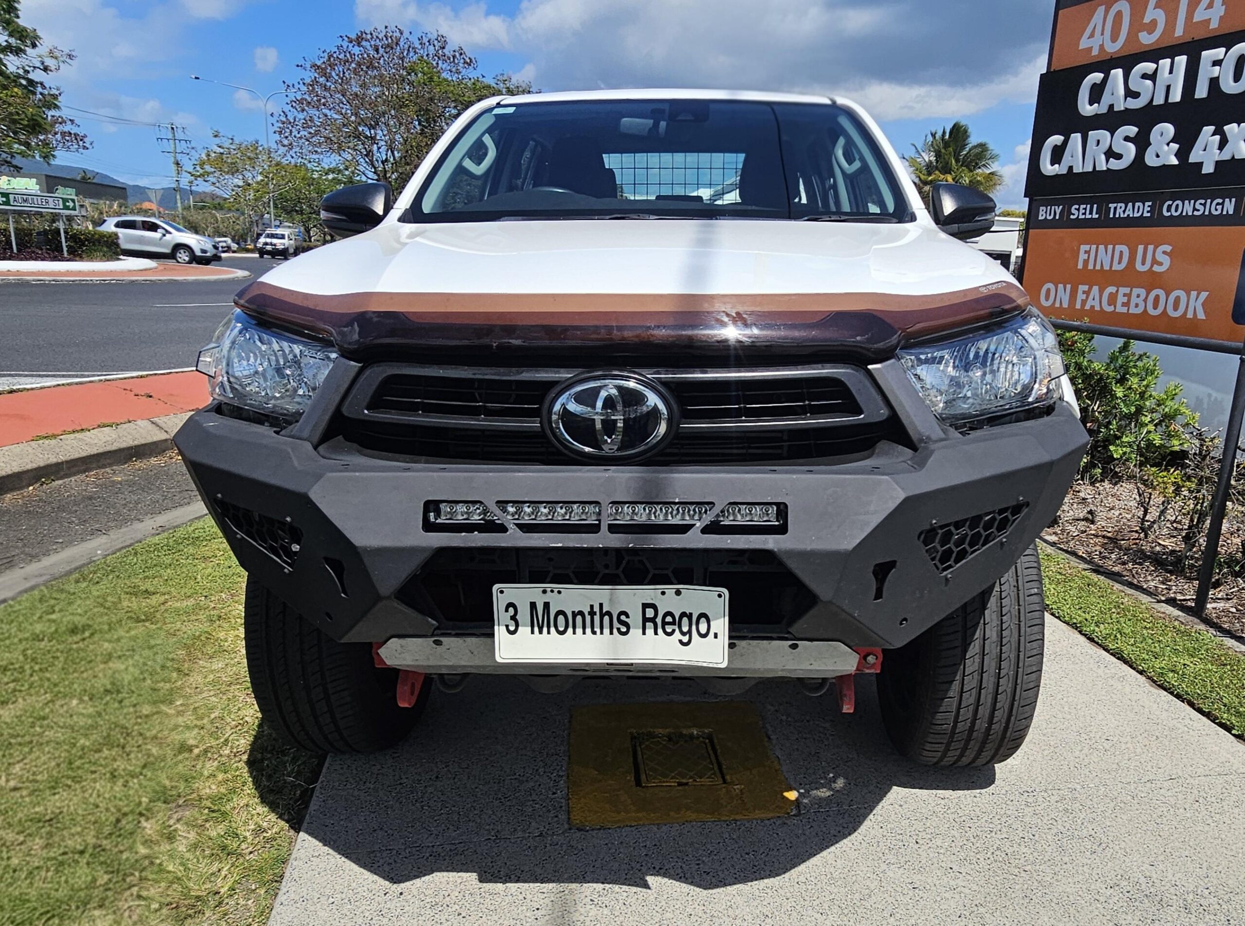Toyota Hilux SR Hi-Rider Dual Cab Gun136R
